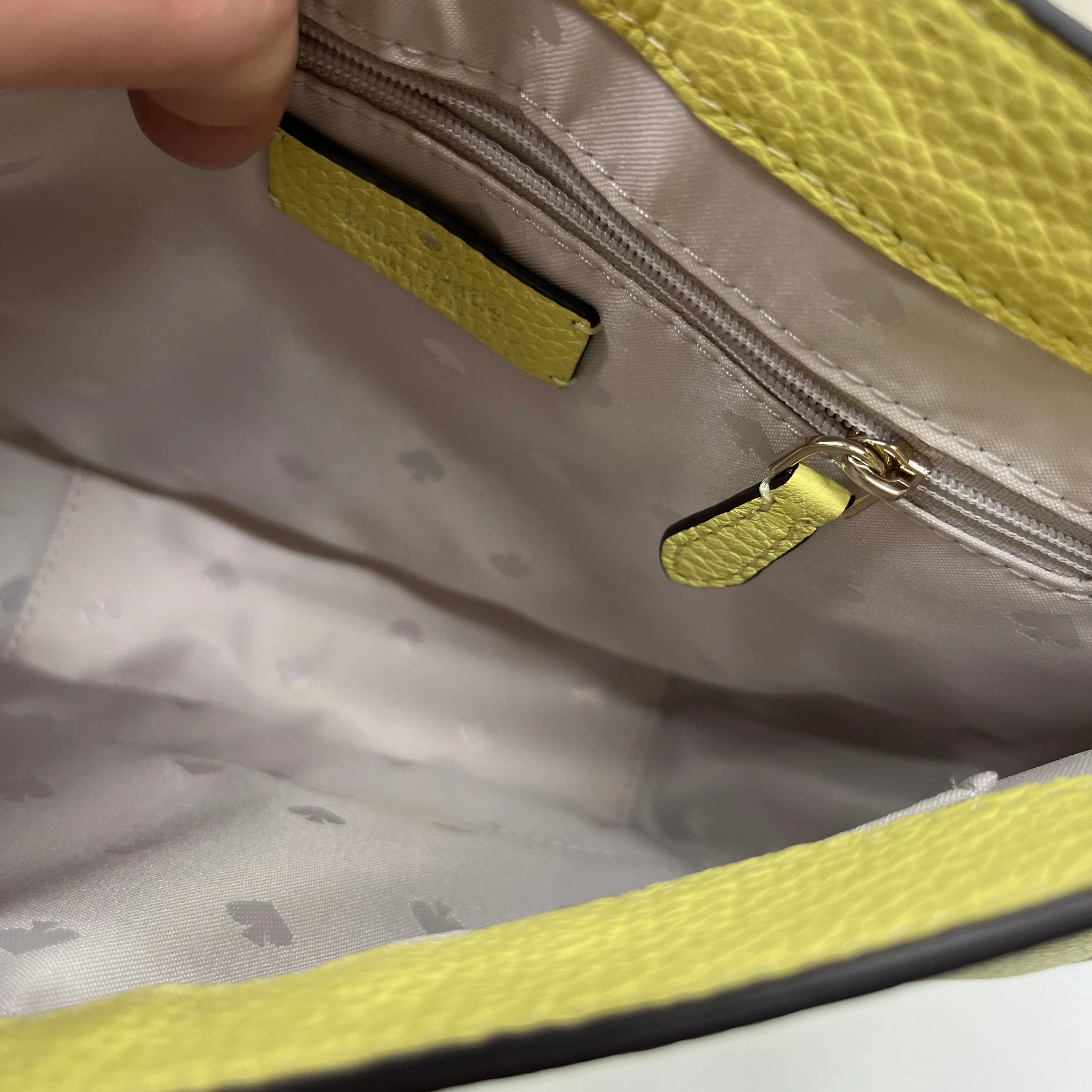 Handbag Kate Spade, Size Medium Kate Spade Bags