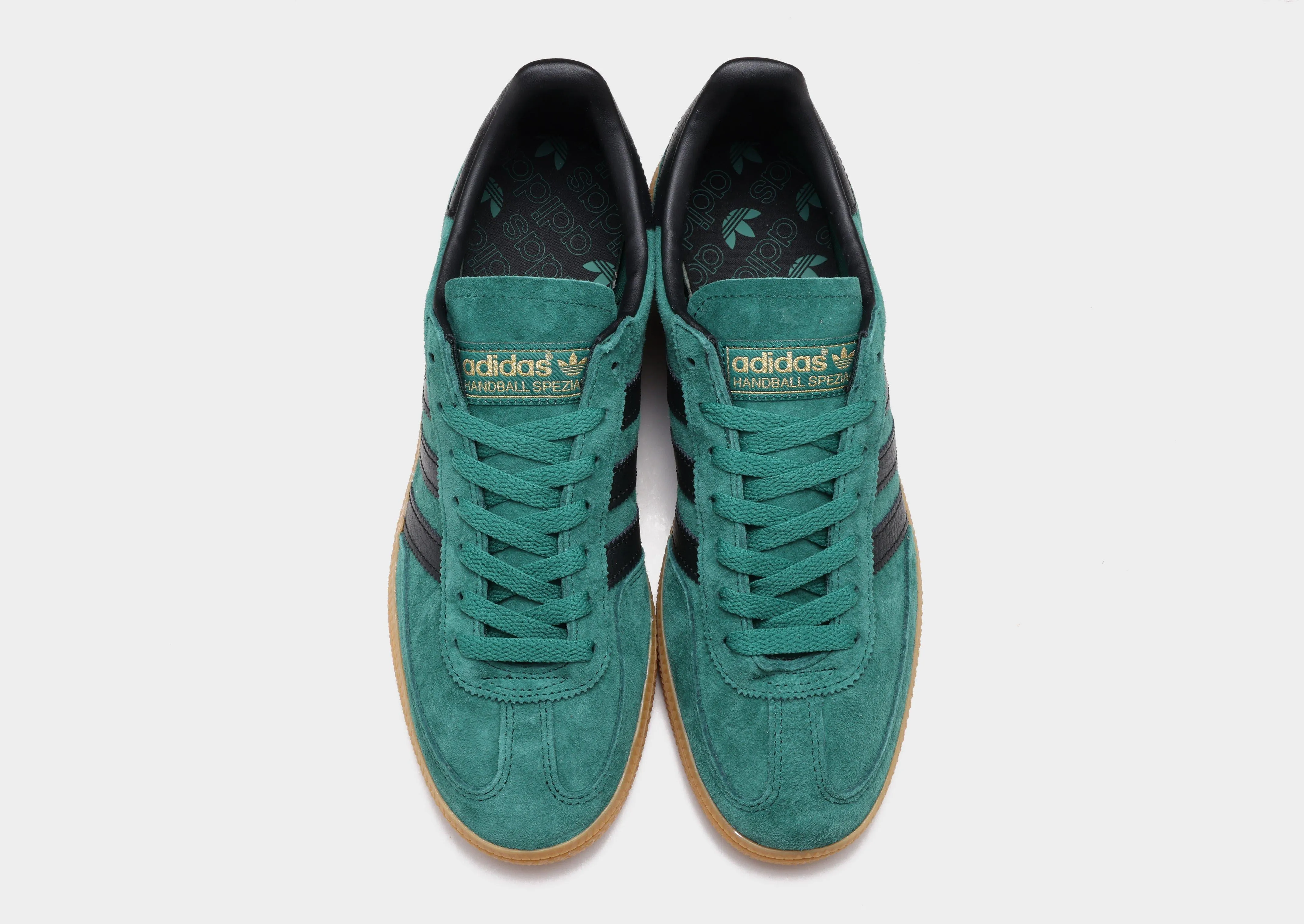 Clean Profile, Understated Utility, Ease-Forward Fit, Flowwear, Crafted Balance, Essentials In Motion