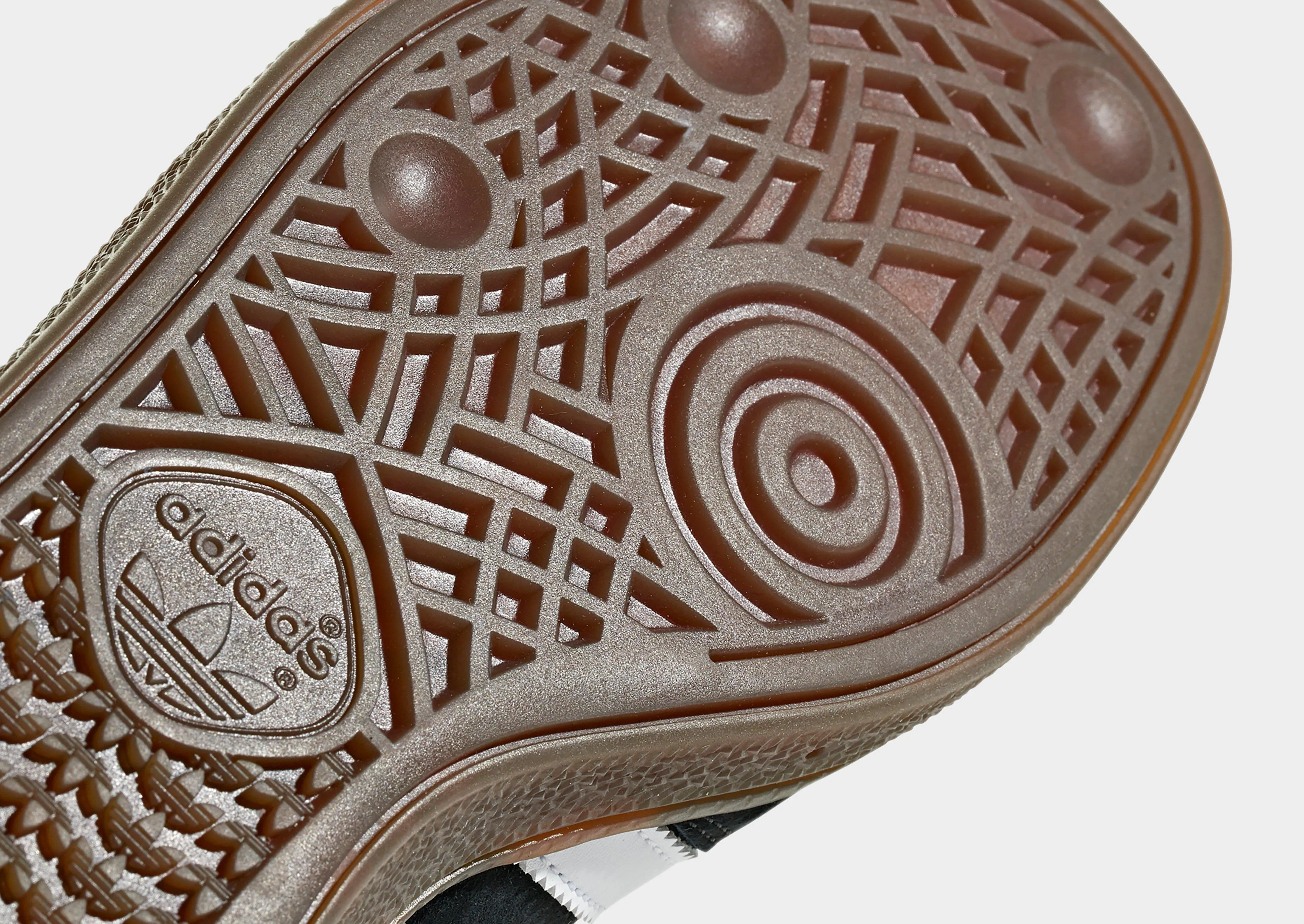 New Urbanism, Designed To Explore, Express In Ease, Everyday Uniform, Street Form, Season-Neutral, Motion-Driven
