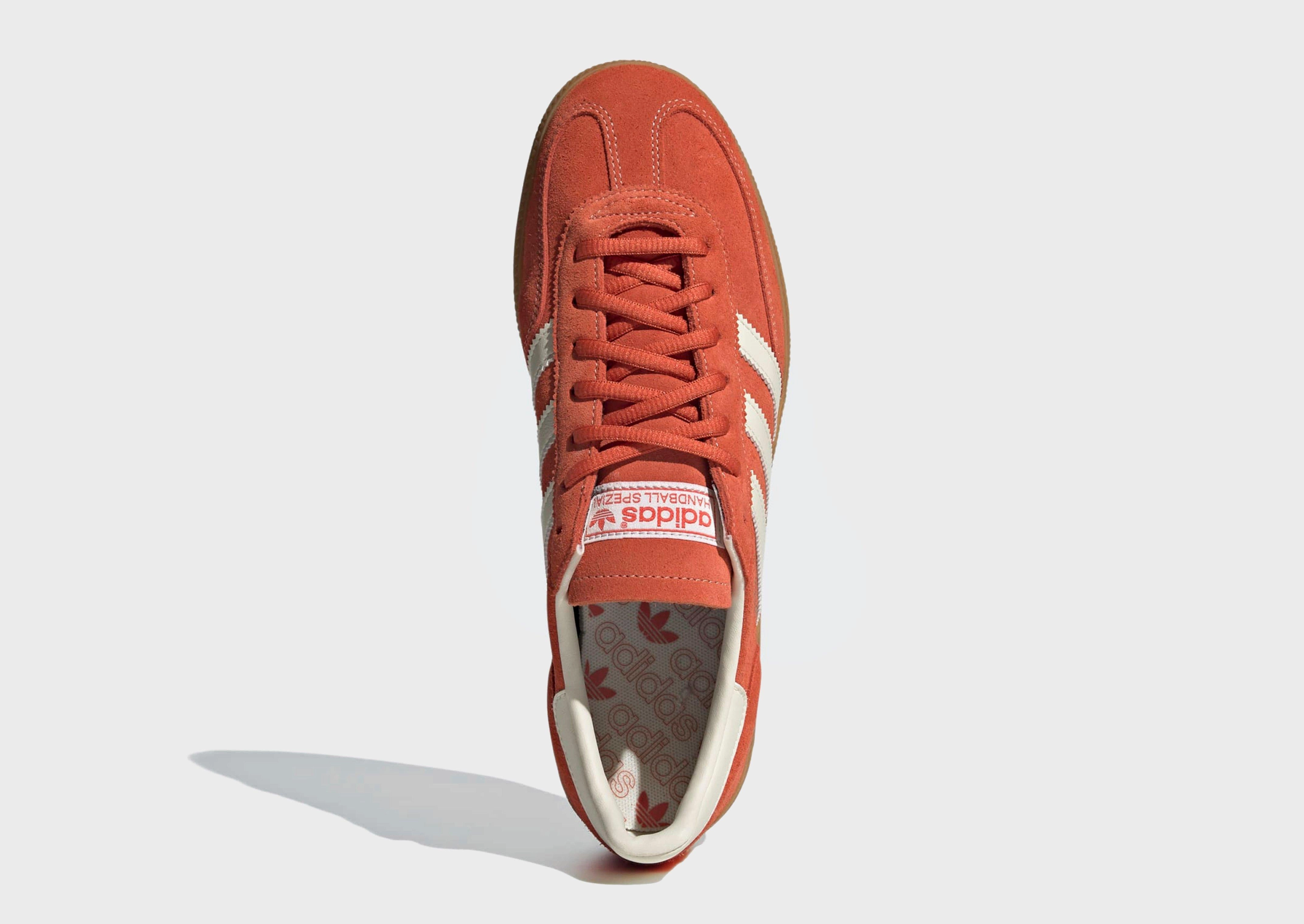 Minimal Details, Streamline Your Day, Modern Motion, City-Fit, Dayflow Gear, Anywhere Utility