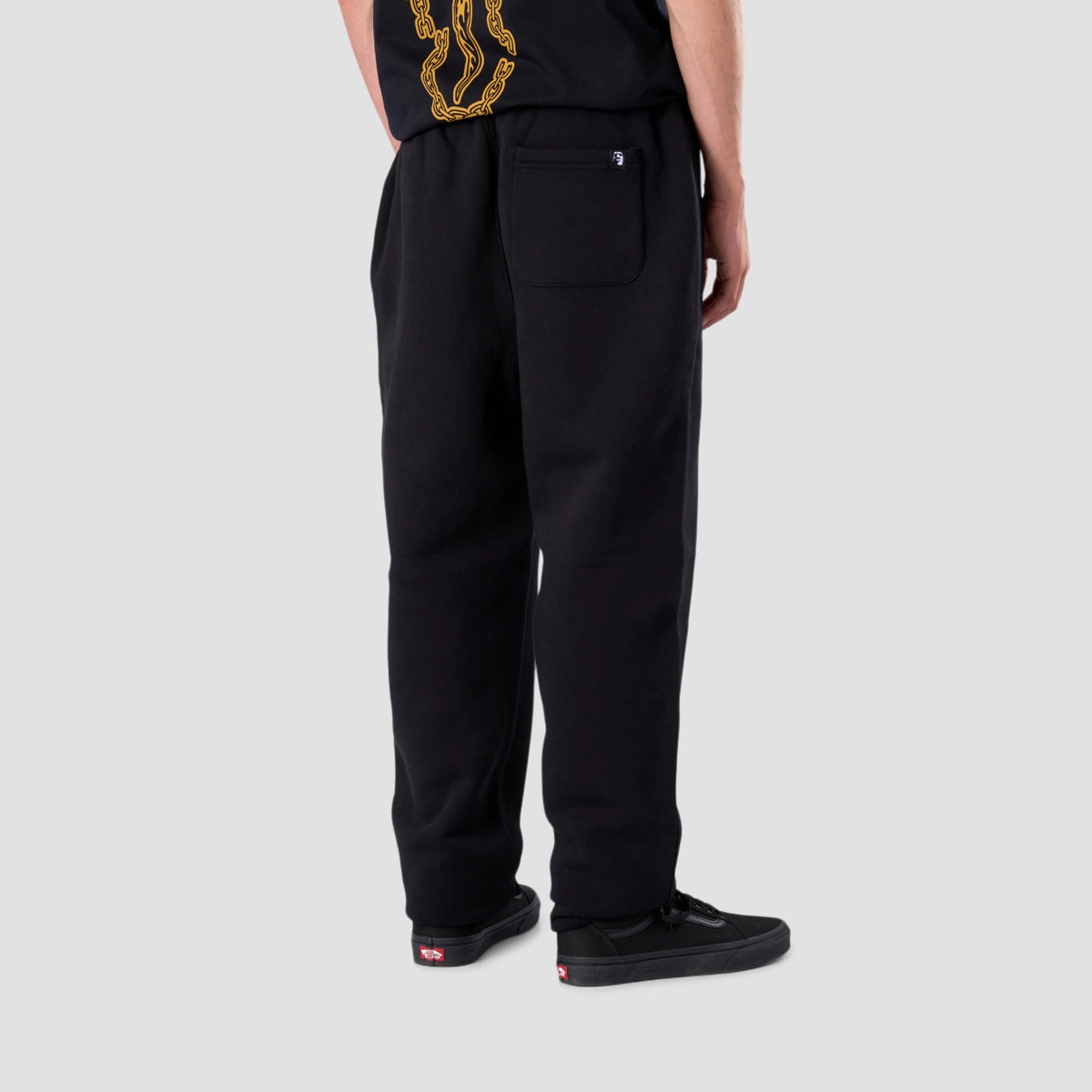 Core Aesthetic, Edge And Ease, Carry Your Vibe, Calm In Motionwear, Seasonless Design