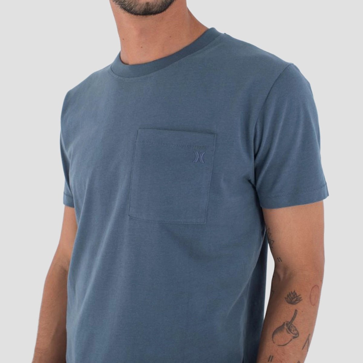 Ease In Motion, Ease-Ready, Adaptable Pieces, Designed For Fluidity, Rhythm-Based Wear, Versatile Mood