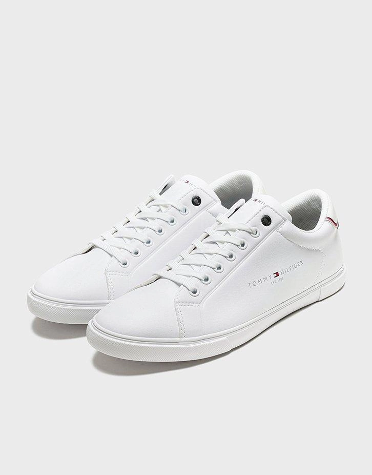 Expressive Minimal, Go-Easy Gear, Soft-Fit System, City-Proof, Dynamic Balance