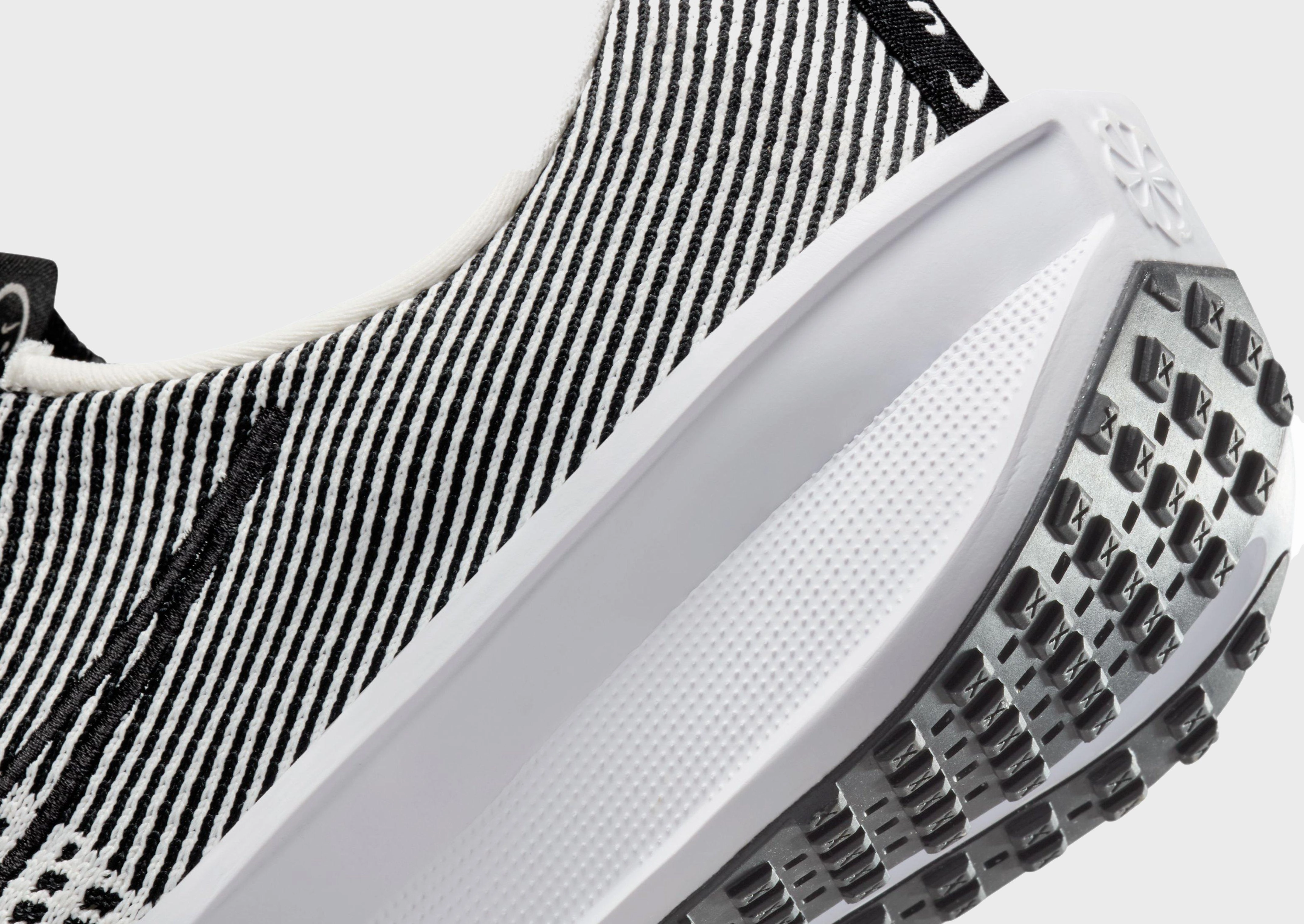 Crafted For Presence, City-Proof, Seamless Lifestyle, Season-Neutral, Refined Minimalism, Flow-Forward Gear
