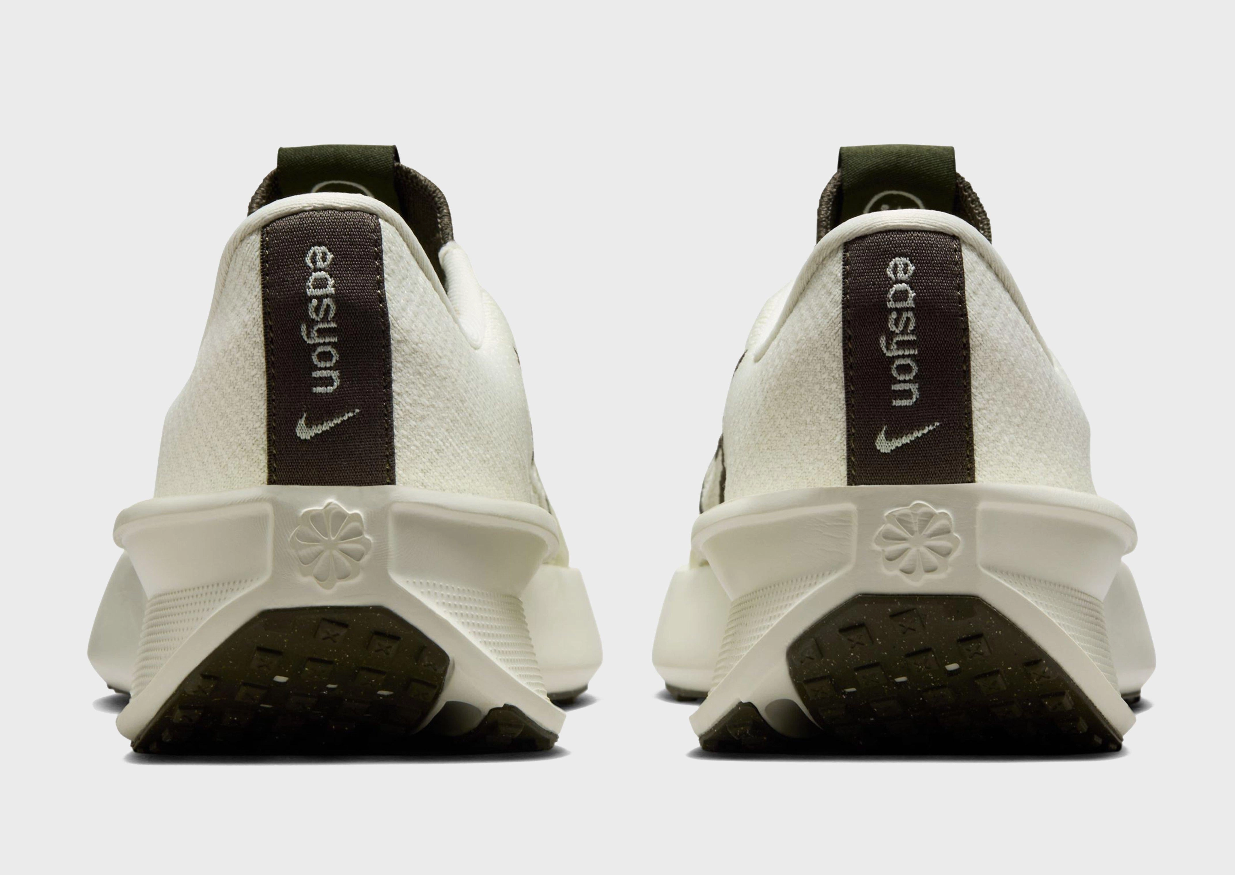 Clean Attitude, Minimal Details, Future-Form, Quiet Performance, Minimal Focus, Refined Tone