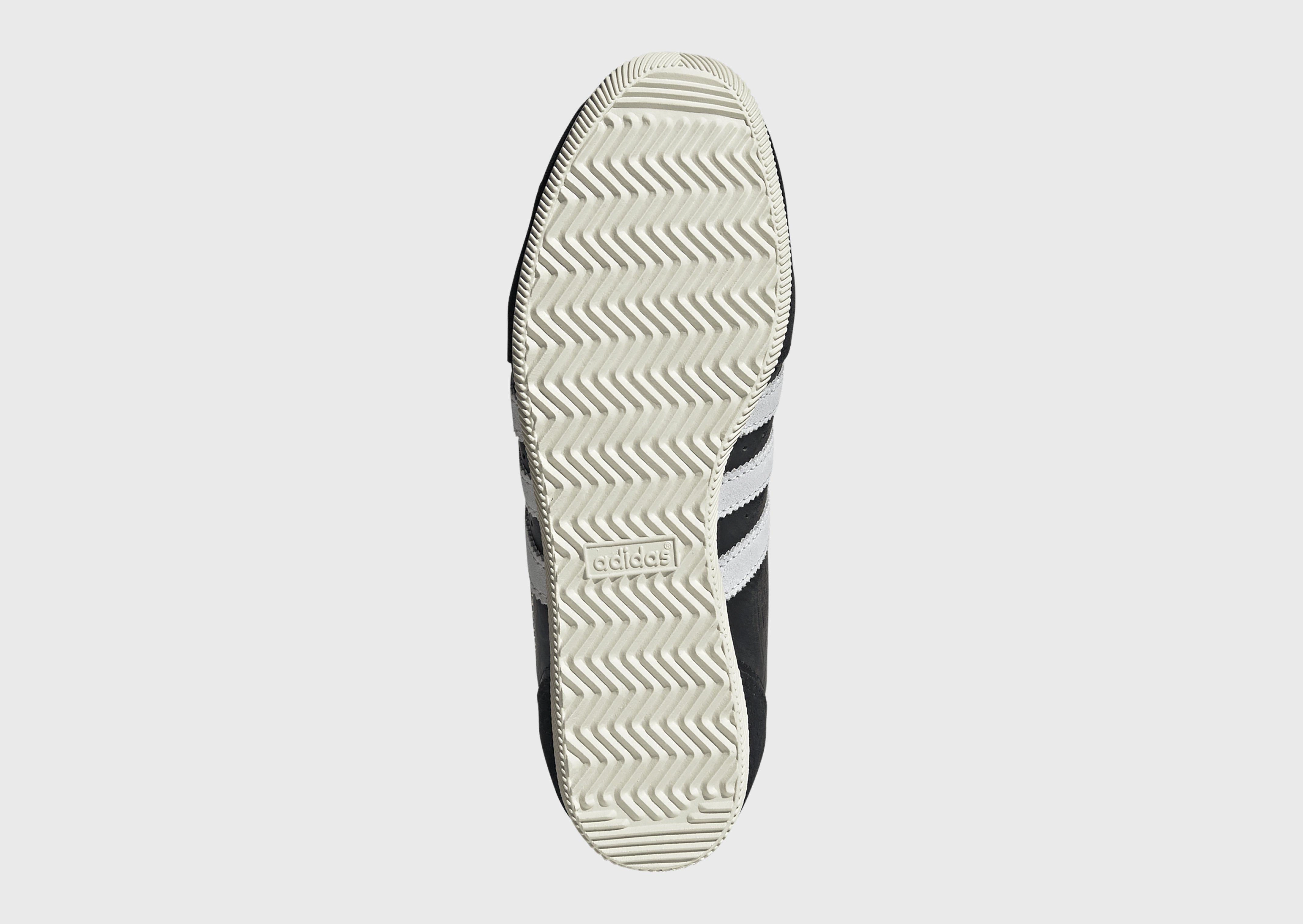 Flexible Everyday, Bold Form, Your Daily System, Season-Free Style, Motion Elements, Subtle Evolution, Refined Moves