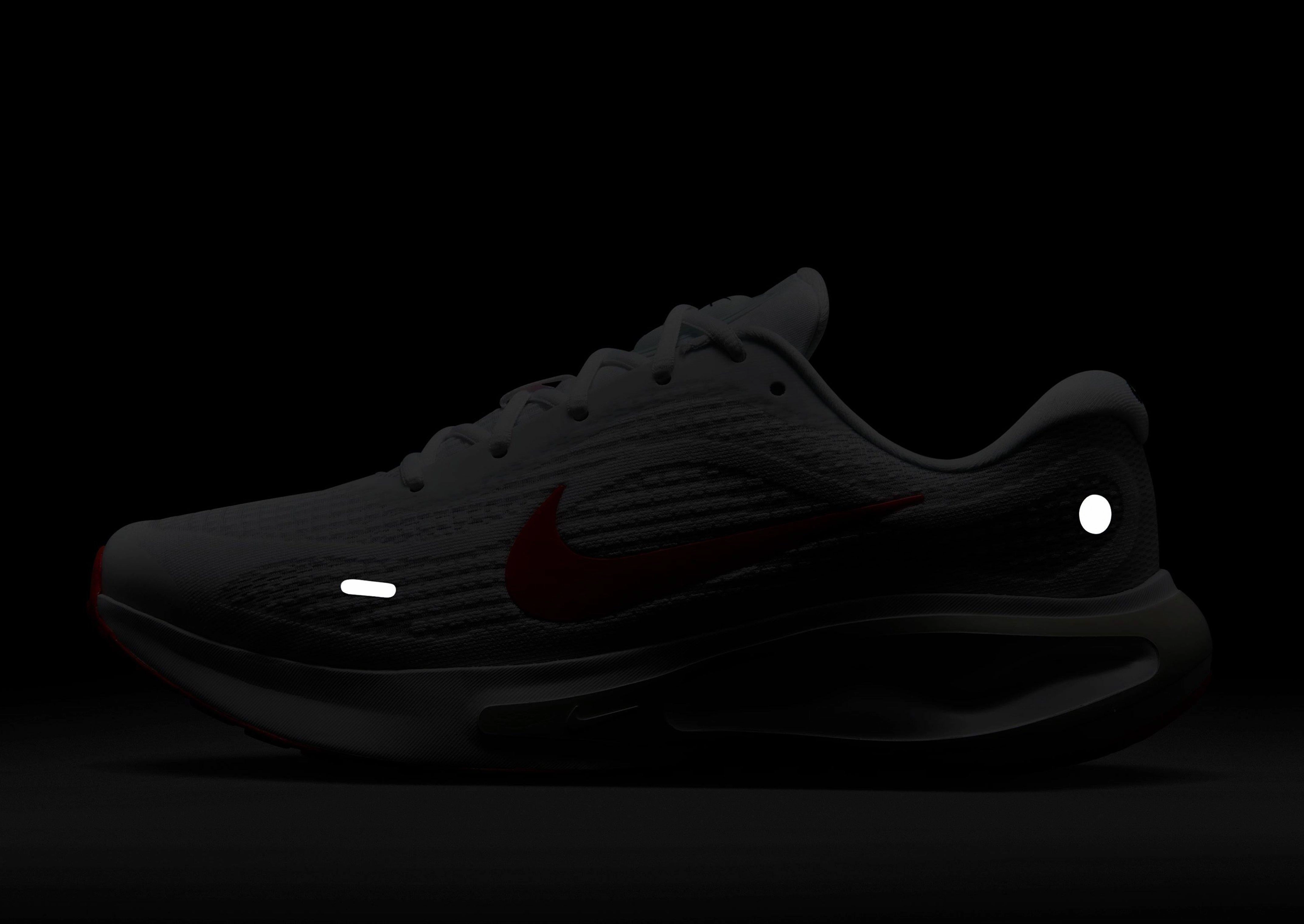 Cool Utility, Ease Daily, Pure Motion, Shift Into Ease, Bold Minimal