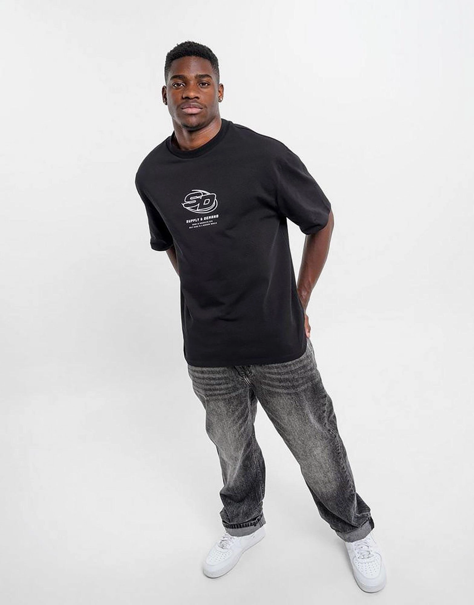 Relaxed Core, Wear Reimagined, Forward Function, Effortless Fit, Edge-Layered, Modular Uniform