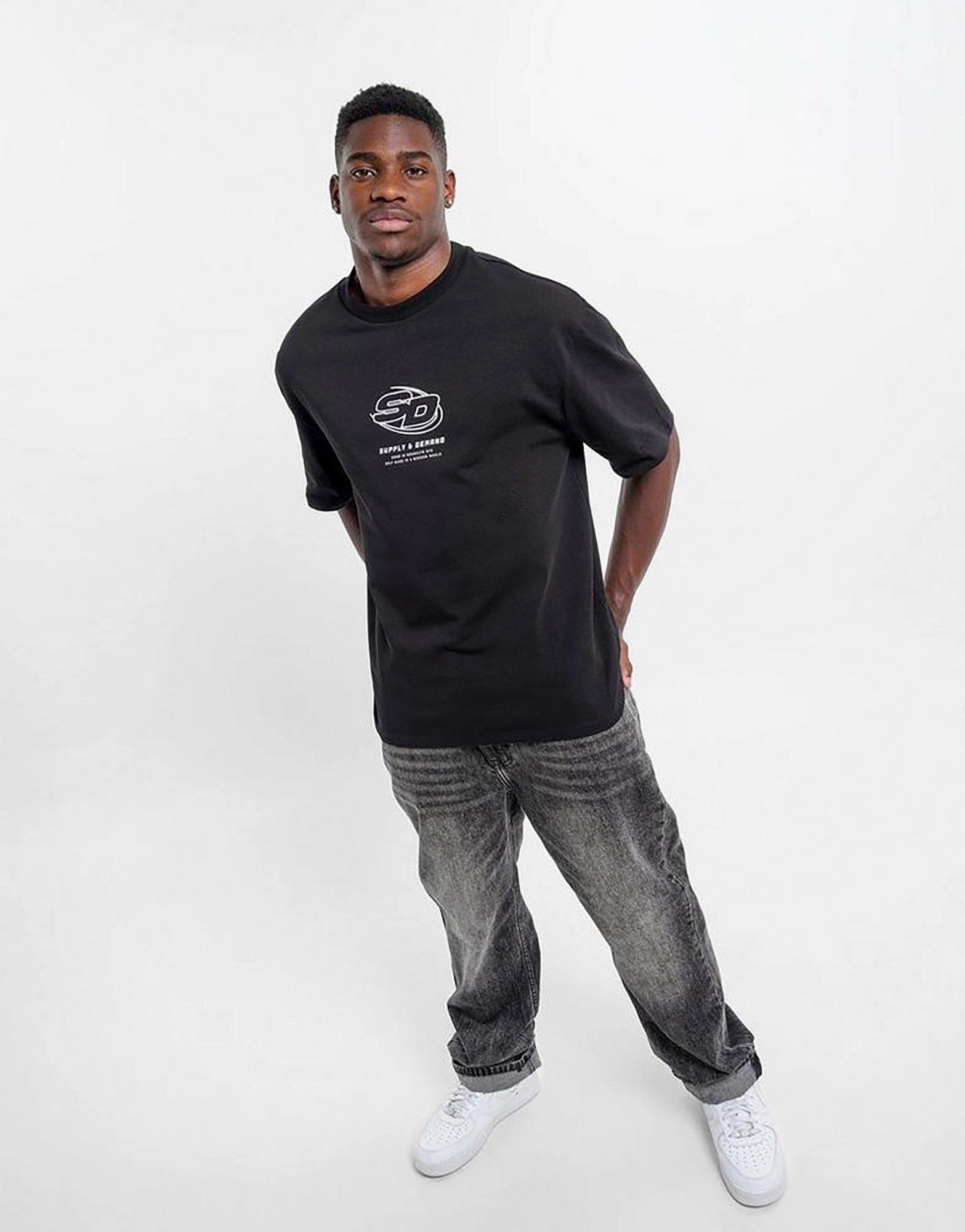 Relaxed Core, Wear Reimagined, Forward Function, Effortless Fit, Edge-Layered, Modular Uniform