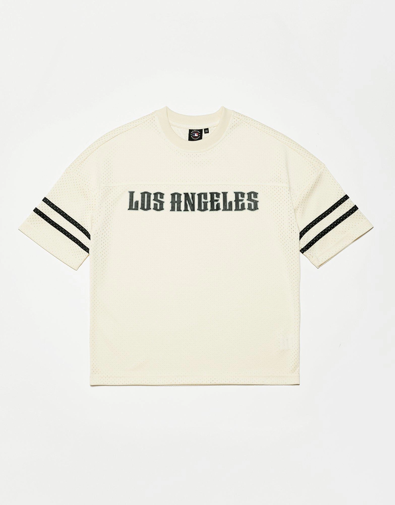 Refined Minimalism, Subtle Impact, Comfort-Focused, Fit-Flow, Flow-Forward Gear