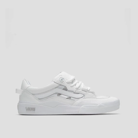 Precision Lifestyle, Design-First, Relaxed Motion, Uncomplicated Gear, Reimagined Comfort, Multi-Context Style, Minimal Mode