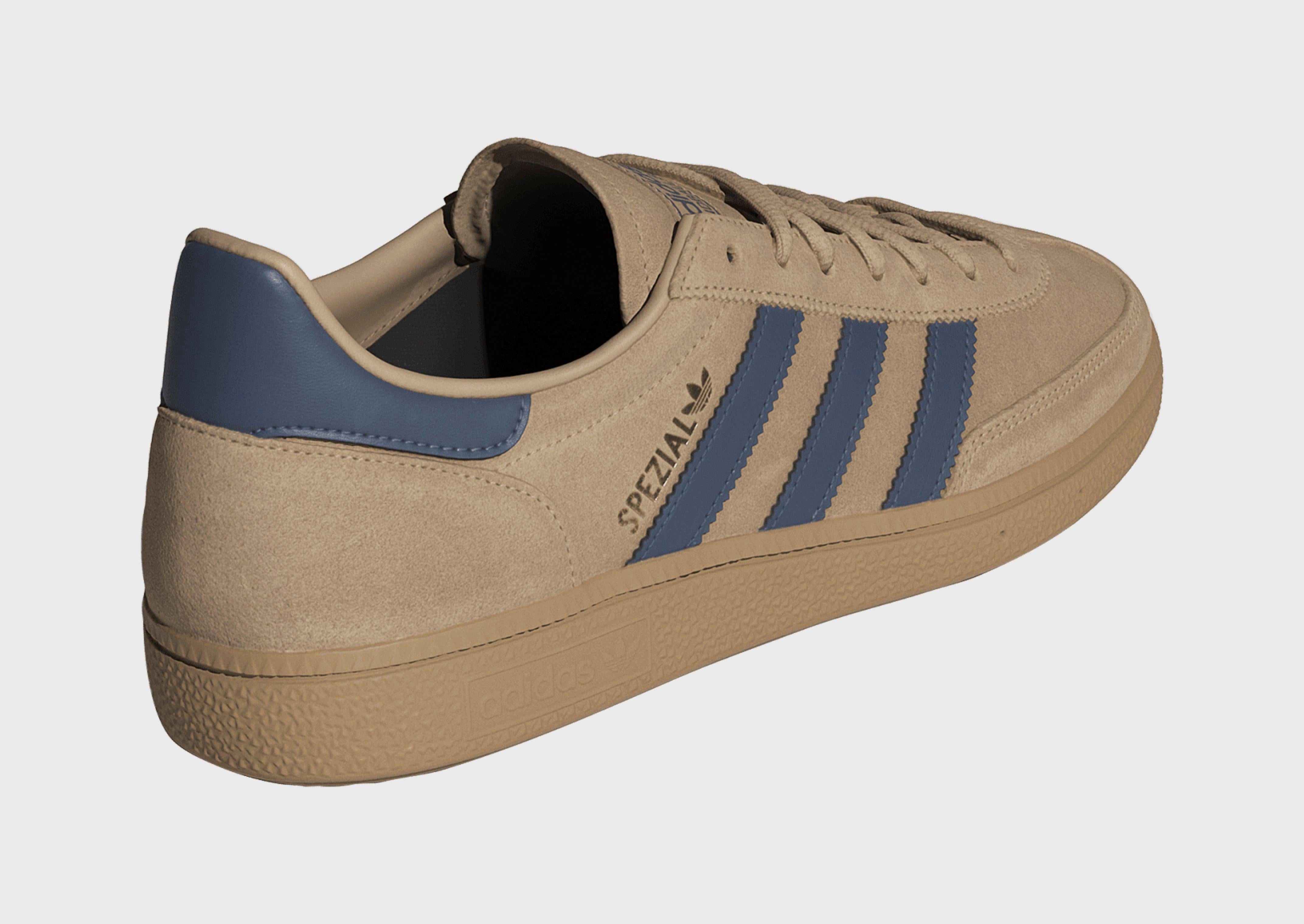 Core Elements, Form And Function, Free To Move, Clean Citywear, Bold Form, Comfort-Focused, Minimal Details