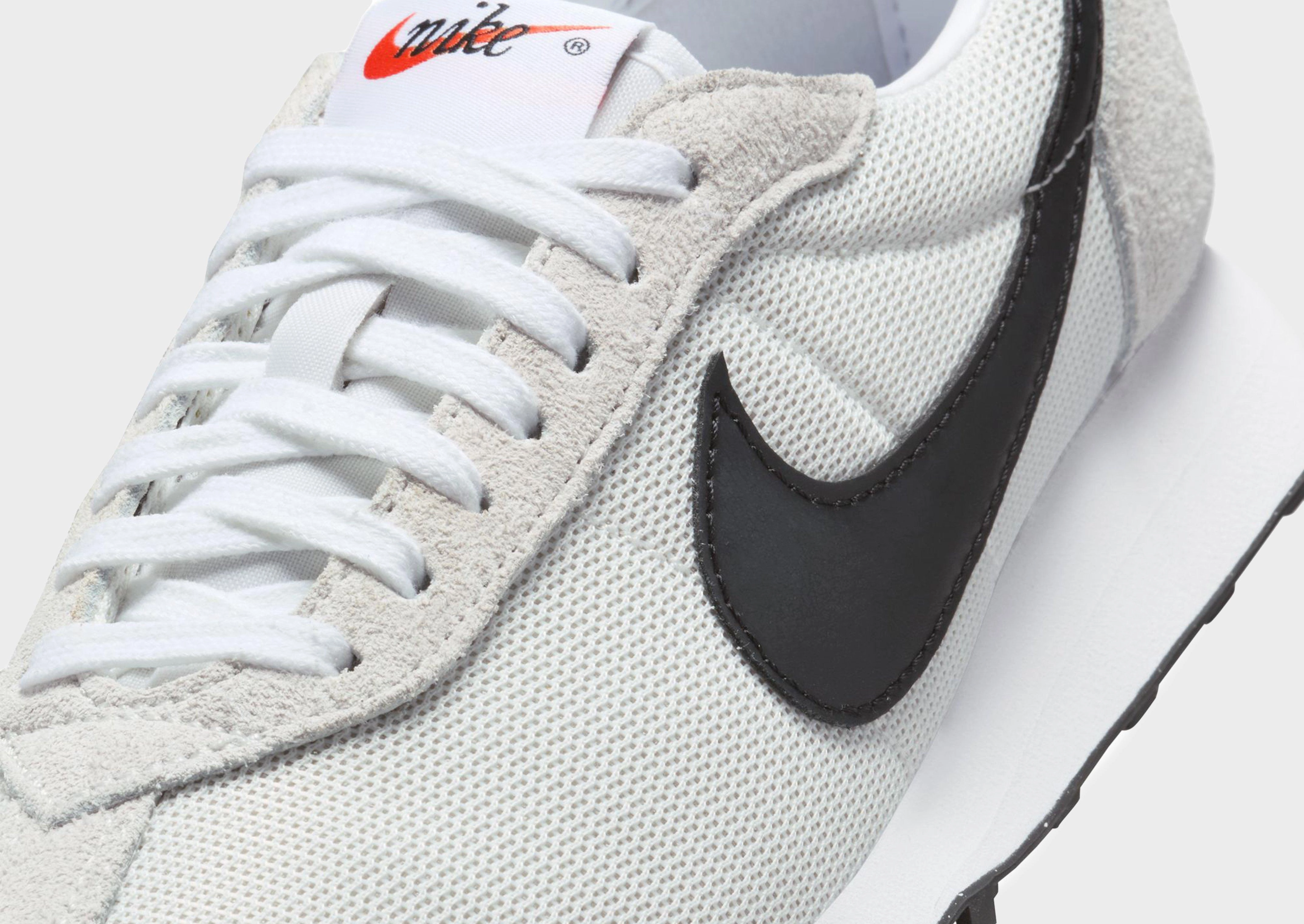 Bold Looks, Simple Uniform, Crafted Pulse, Engineered For Flow, Core Elements, Crafted Balance