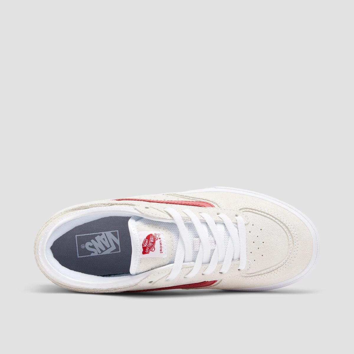 Clean Direction, Elevated Minimal, Understated Utility, Purposefully Crafted, Pure Look, Simplicity Rules, Future-Ready Fit