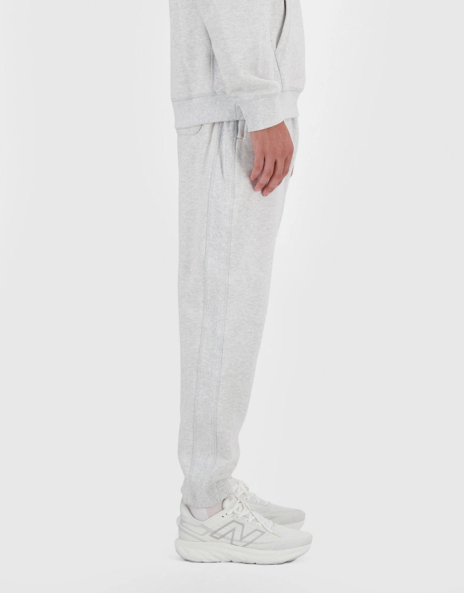 Clean-Motion System, Easy Motion, Relaxed Innovation, Seasonless Drop, Living Wear, Comfort All Ways, Rhythmic Fit
