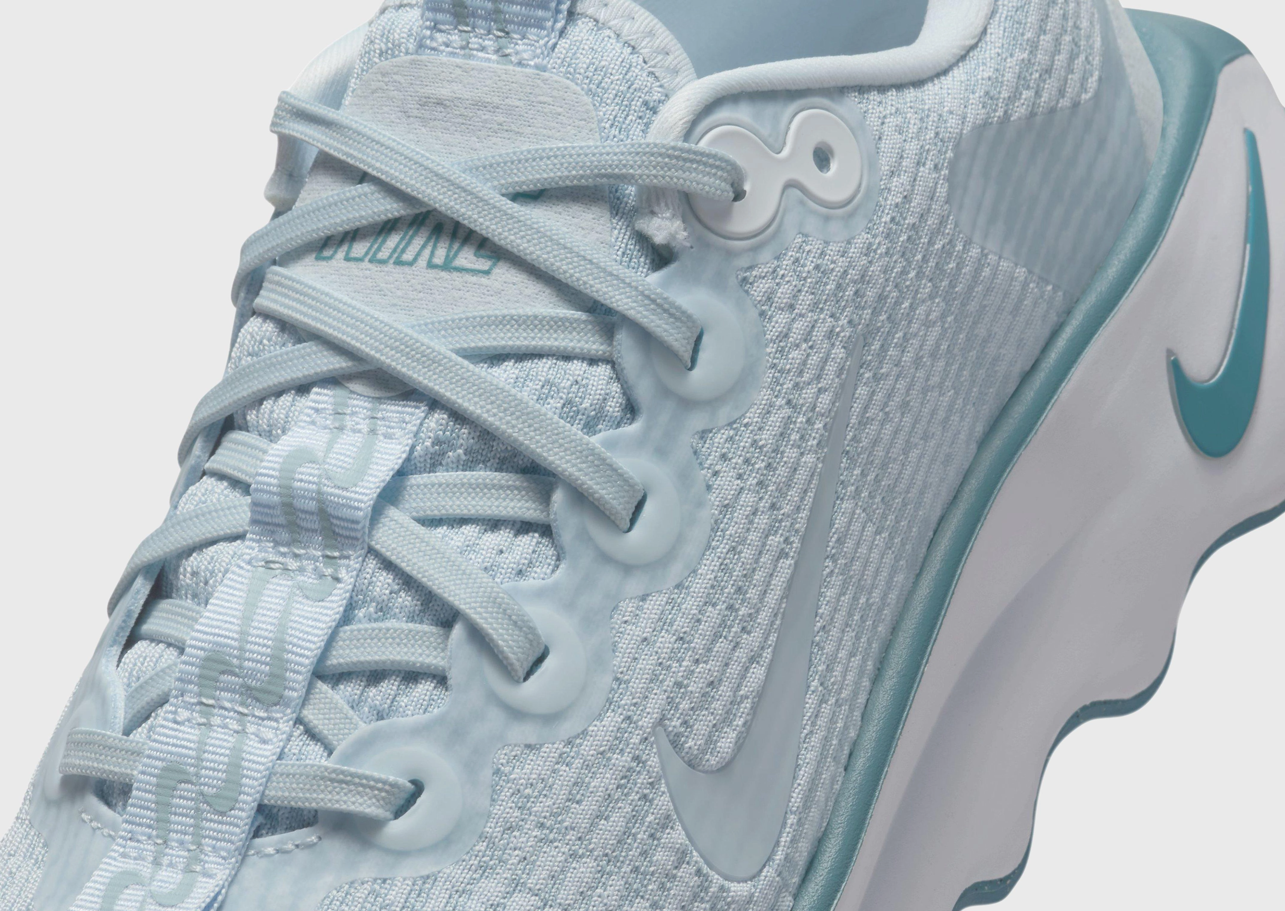 Go-Mode Ready, Sleek Citywear, Precision Style, Core Elements, Core-Centric