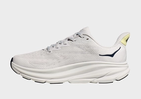 Refined Balance, Clarity Wear, Streamlined Look, Curated City, Bold Comfort