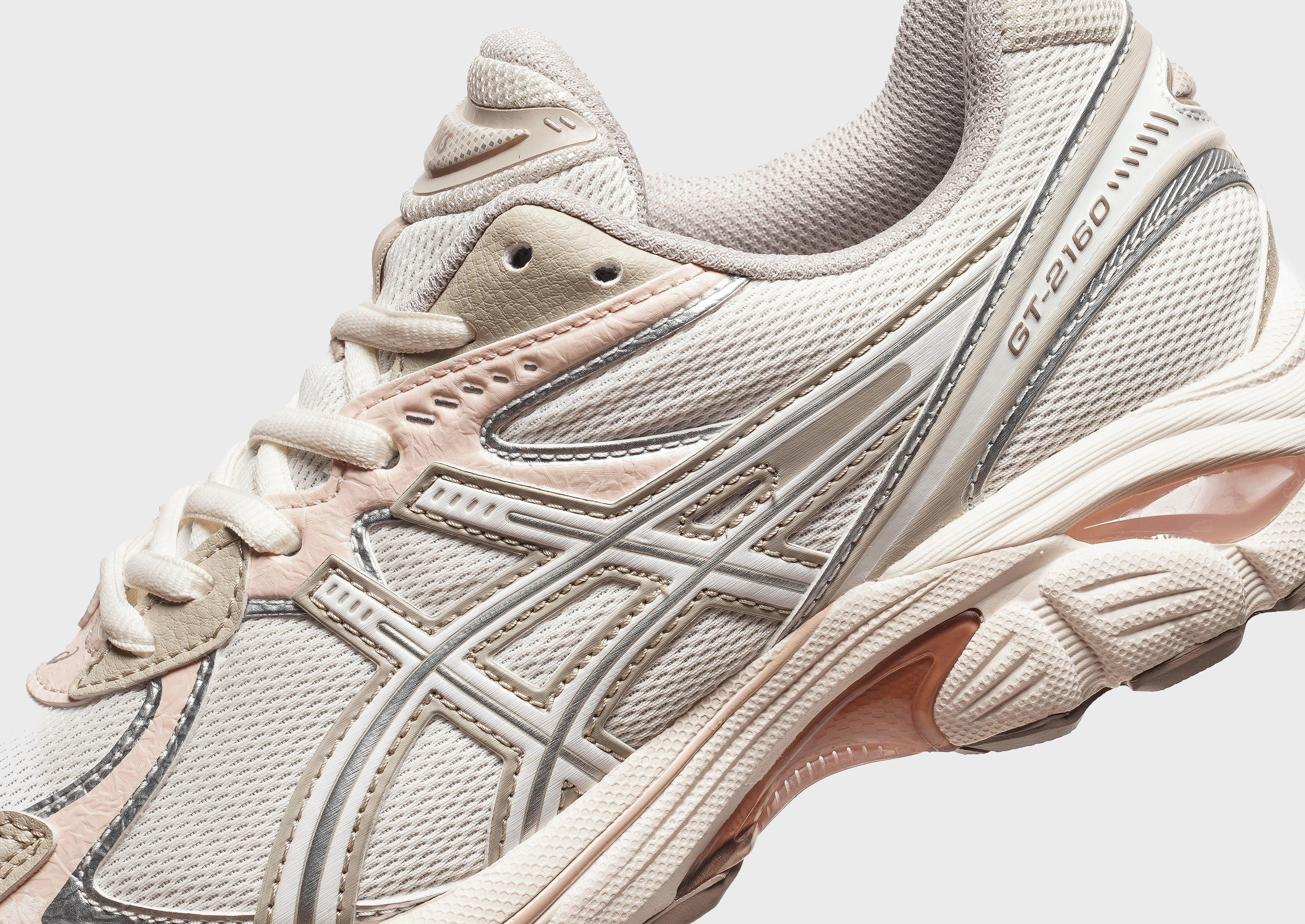 Calm In Motion, Style Flowwear, Ready For Streets, City Rhythm, Future Layers, Designed For Fluidity