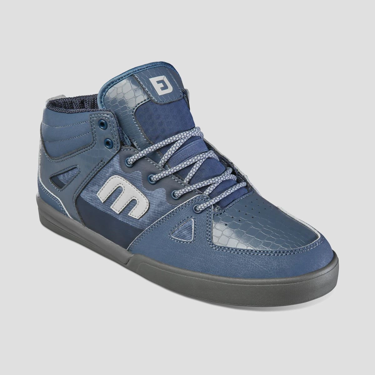 Engineered For Flow, Your Daily Vibe, Flow-Wear Future, Clean-Forward, Sleek Citywear, Movement Ready
