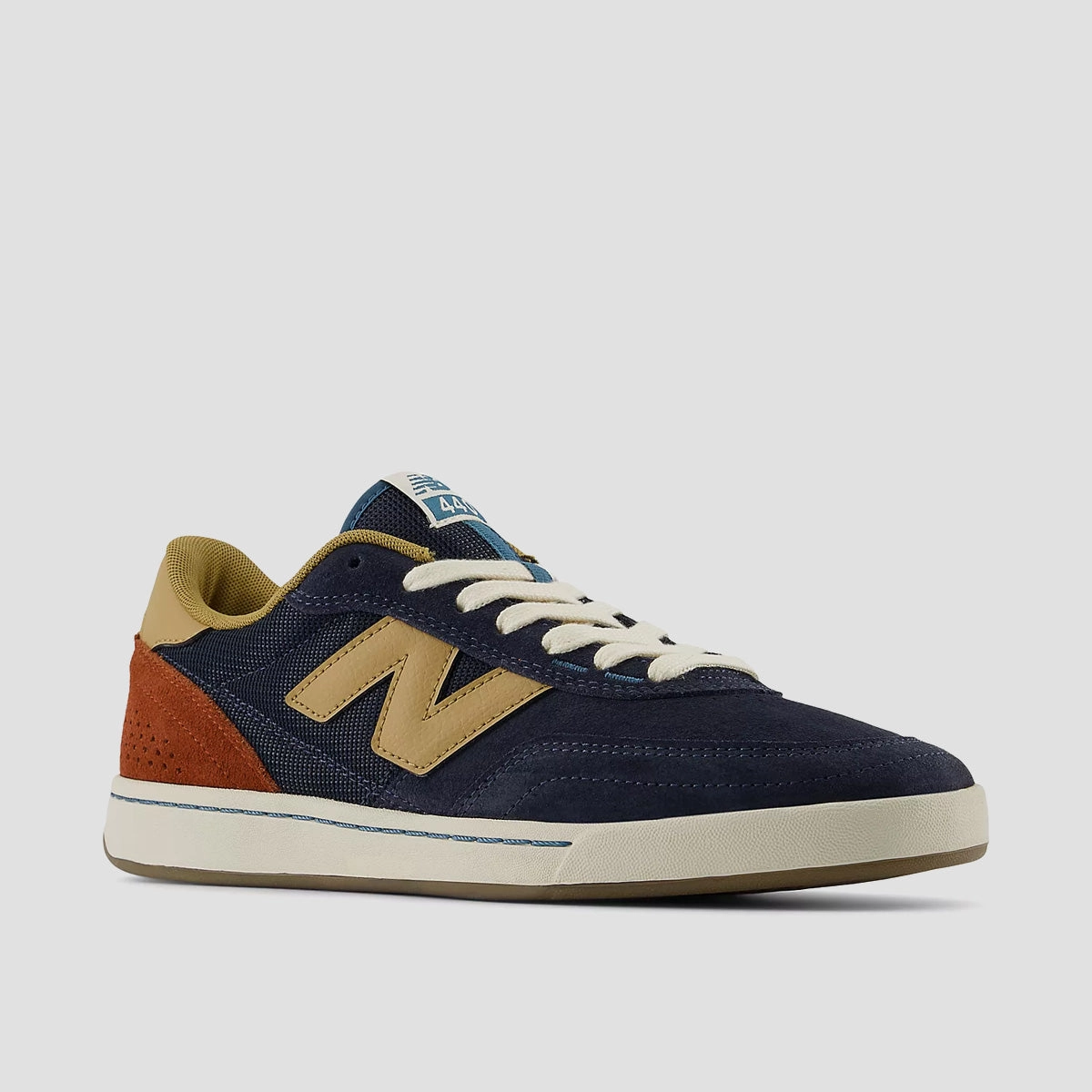 Effortless Utility, Iconic Minimalism, Simple City, Flow-Wear Future, Subtle Signature, Smart Design Gear