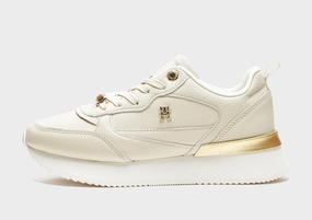 Minimal Focus, Understated Utility, Clean Direction, Crafted Quality, Effortless Utility