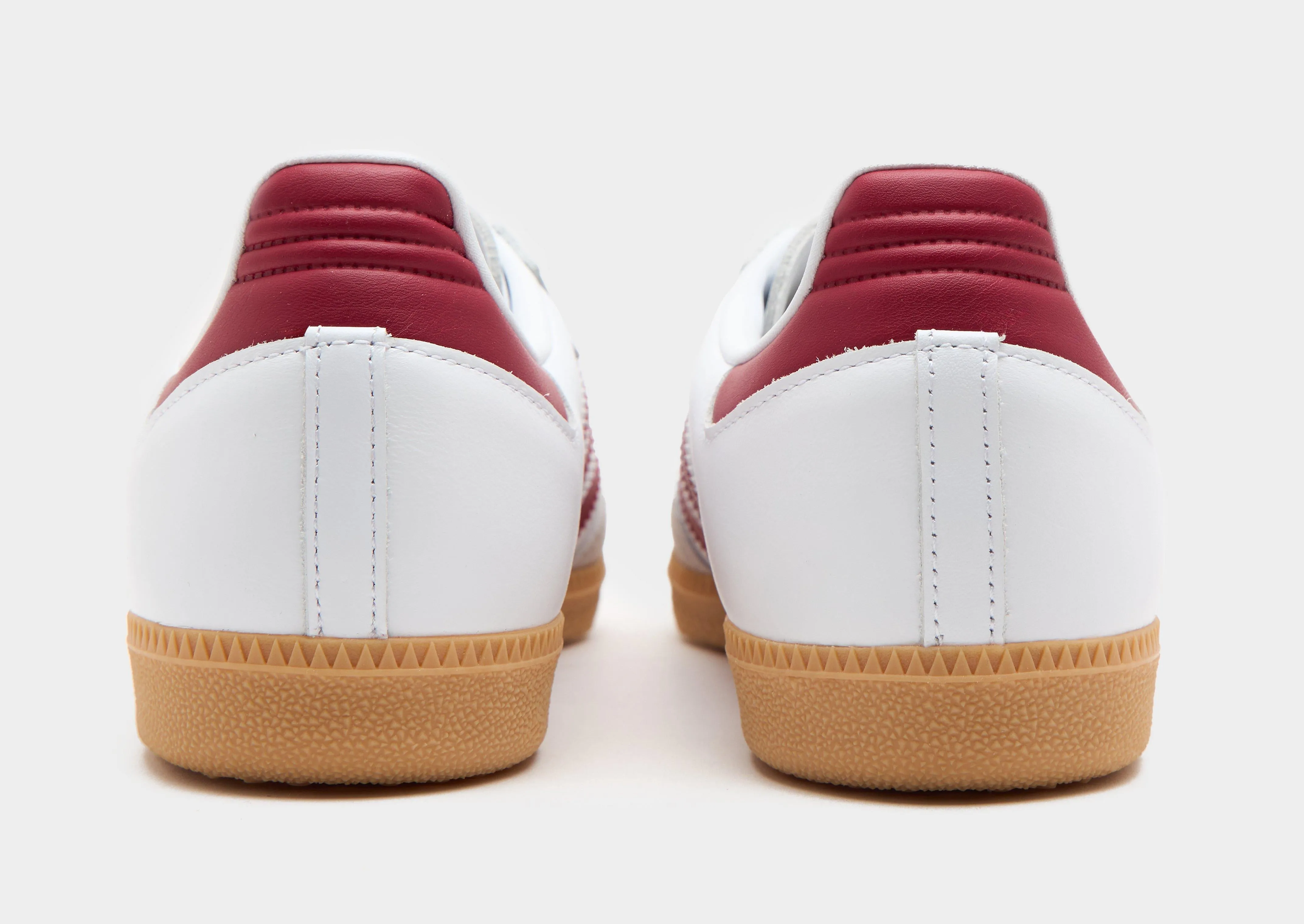 Urban Energy, Modern Rhythm, Structured Motion, City-Functional, The Feel Factor, Signature Look