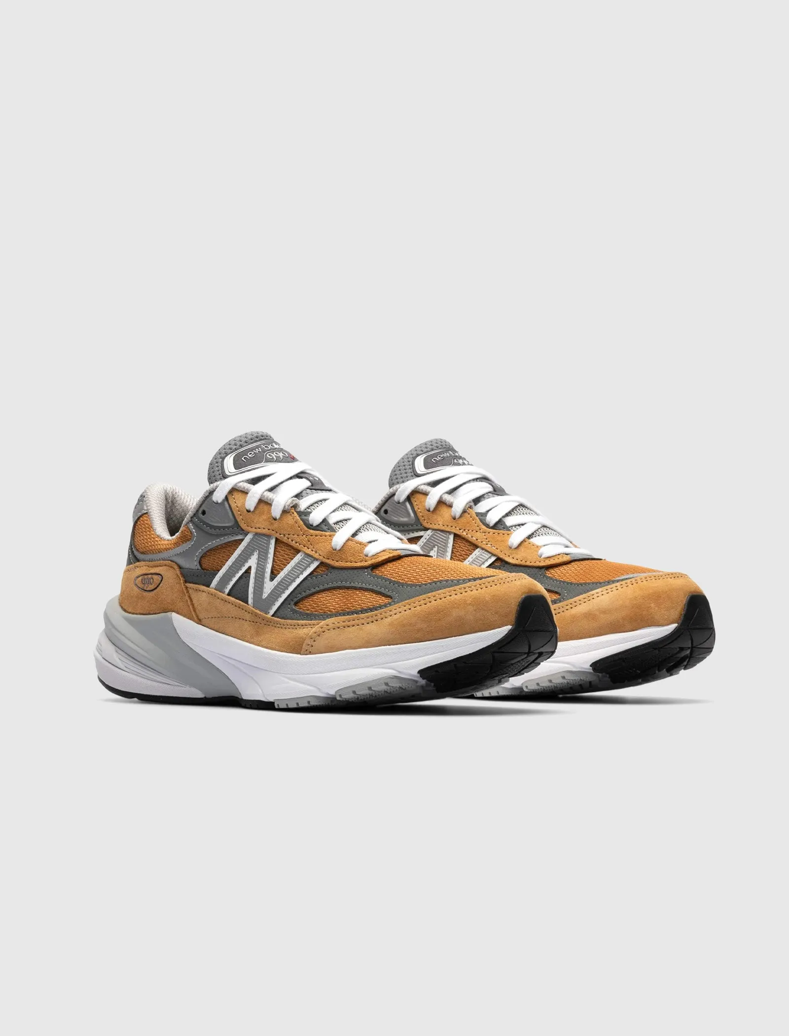 MADE IN USA 990 V6 "WORKWEAR" Clothing	NEW BALANCE