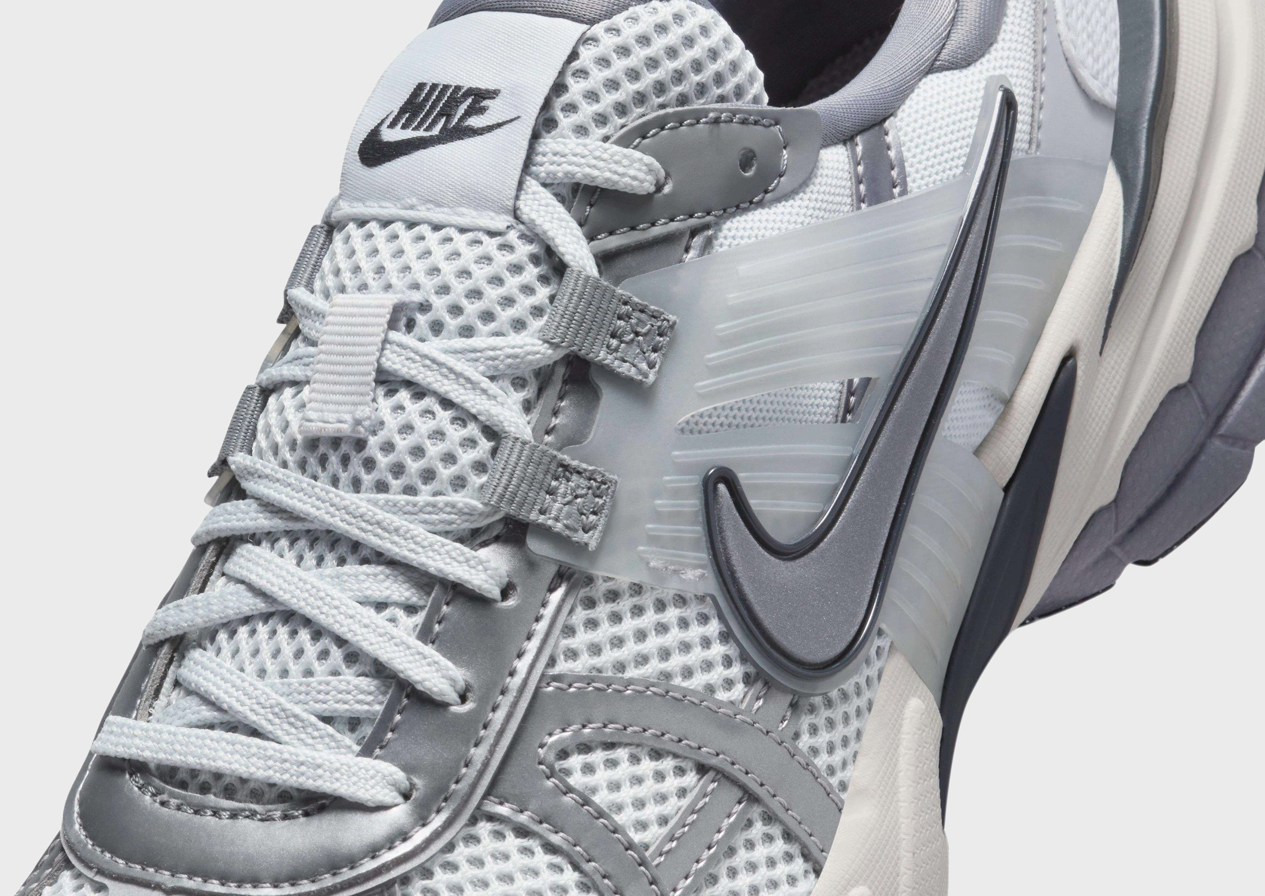 Light-Living, Clean Direction, Style Made Easy, Ease In Motion, Tone-Driven