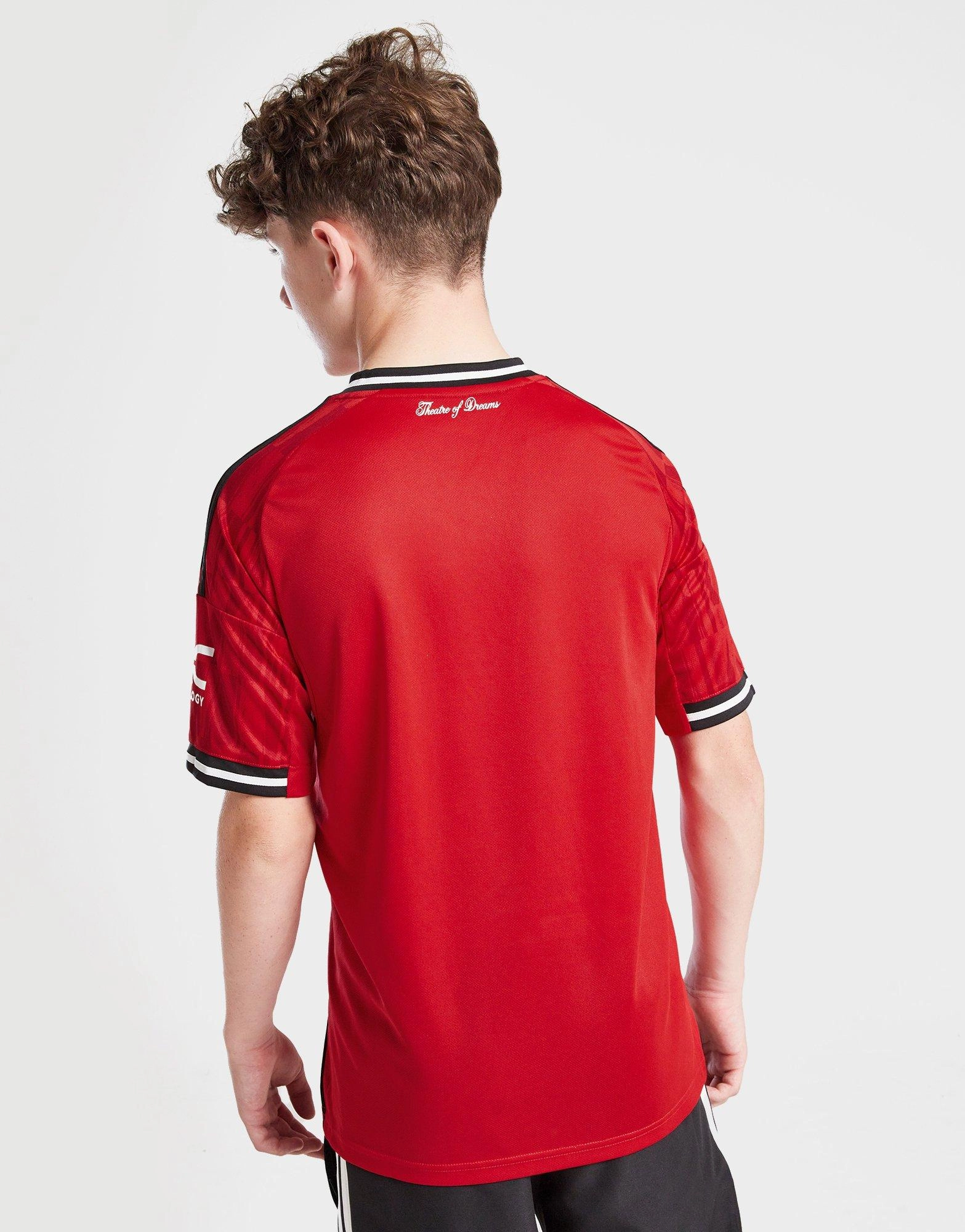 Low-Key Bold, Smart Casual, Dynamic Balance, Smart Function, Go Further, Day-Built, Modern Tone, Core-Centric