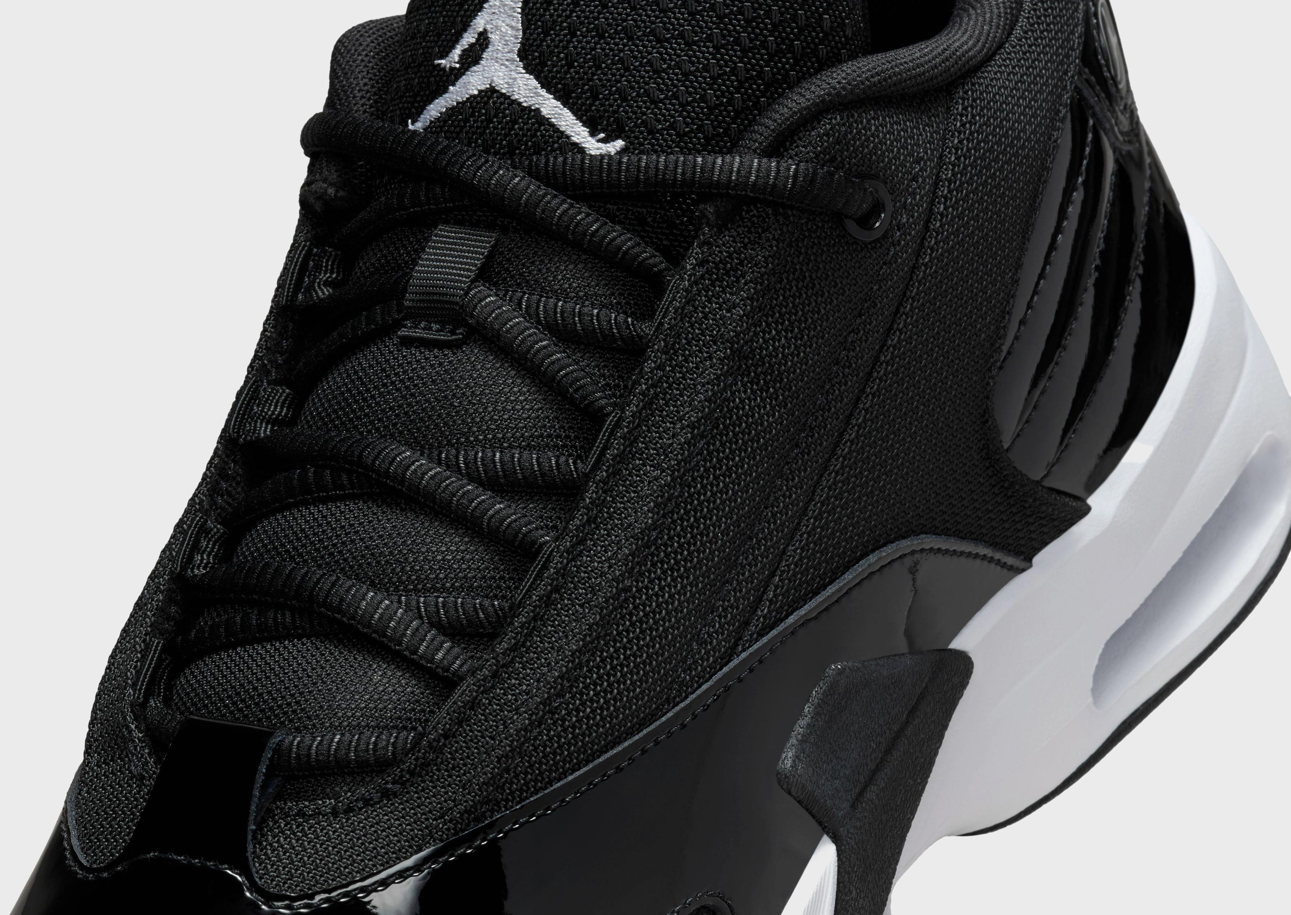 Core Movement, Smooth Fit, Updated Basics, Shift-Mode, Precision In Style, Everyday Function, Rhythmic Comfort