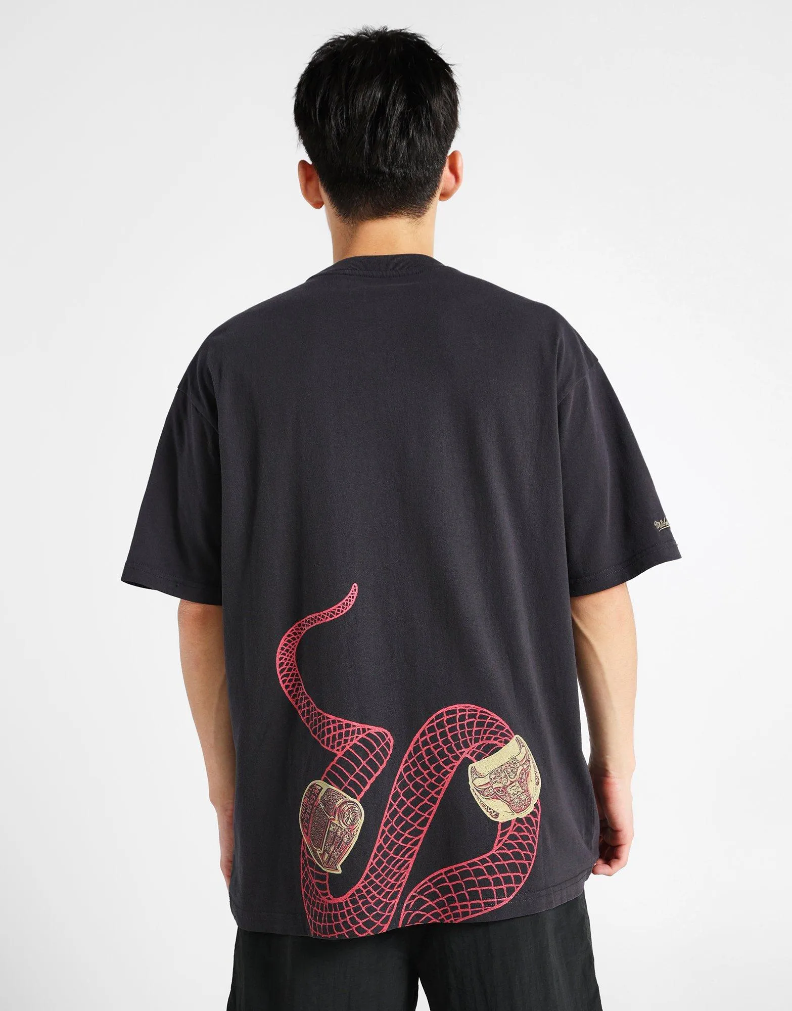 Shaped For Flow, Less Is Bold, Fluid Design, Modular Uniform, Feel The Flow
