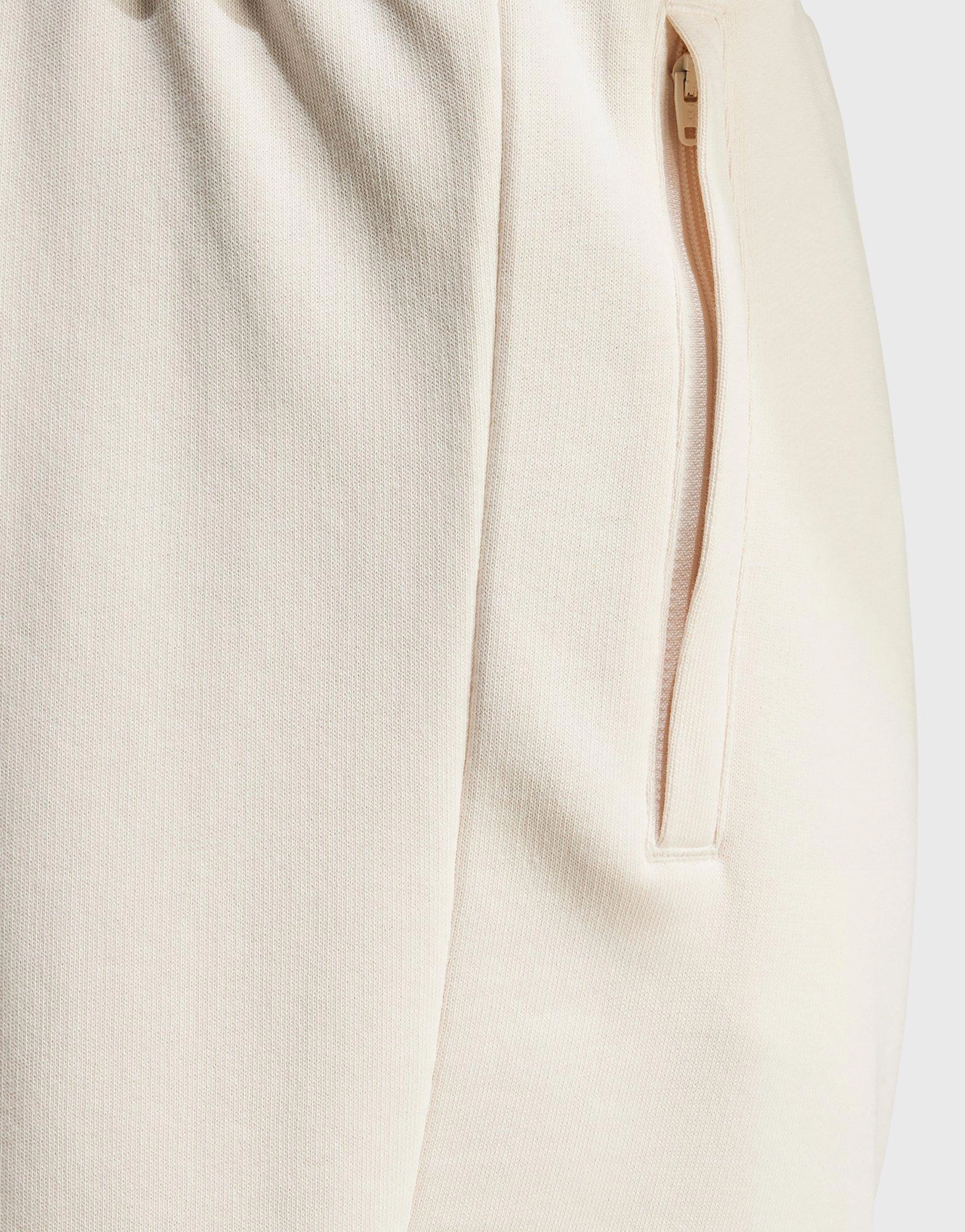 Modern Casuals, Layer Your World, Vibe-Driven Gear, Future-Neutral, Go-Mode Fit