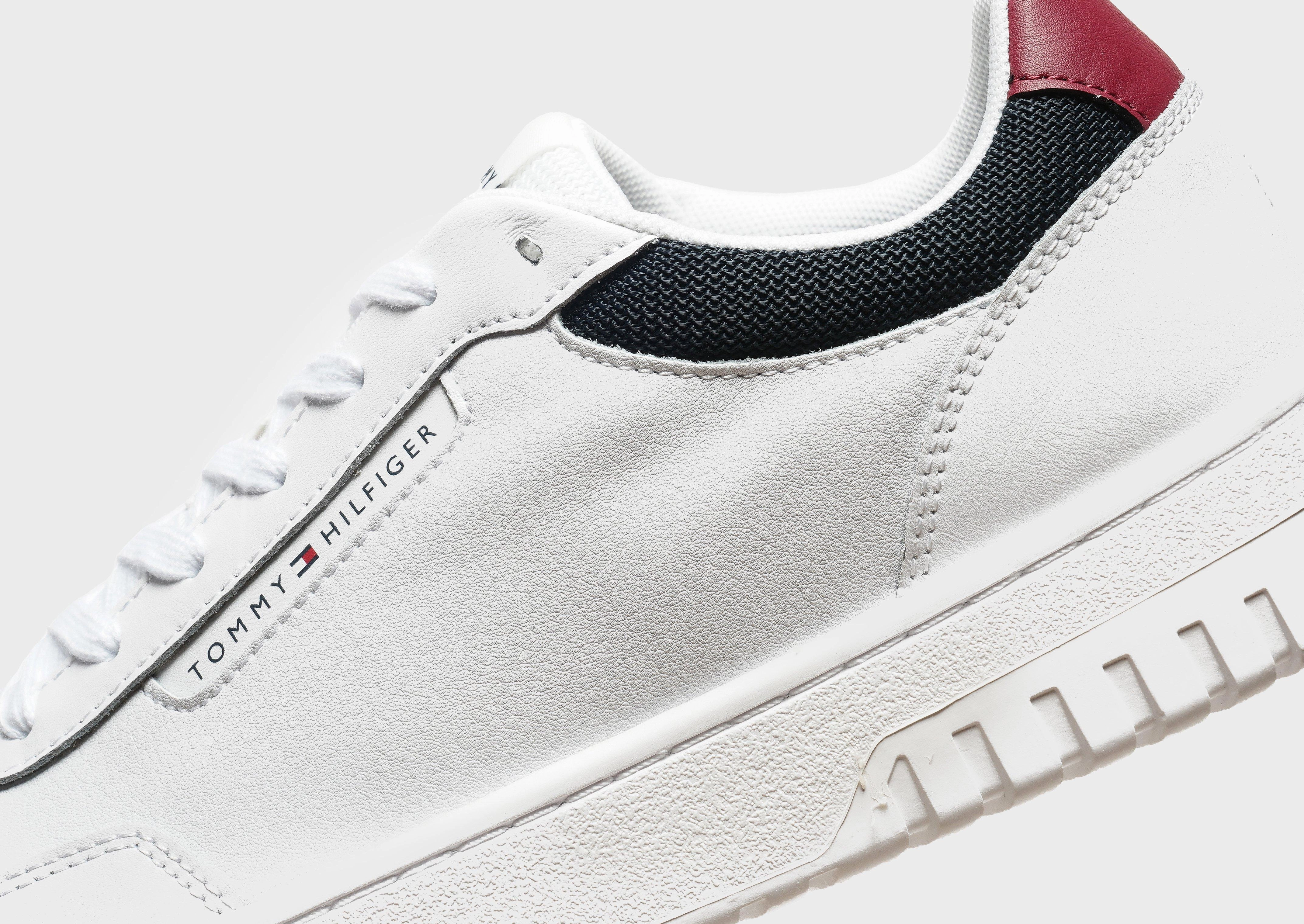 Minimal Gear, Adapt-Fit Gear, Refined Silhouette, City-Functional, Lifestyle Architecture, Form Plus Function