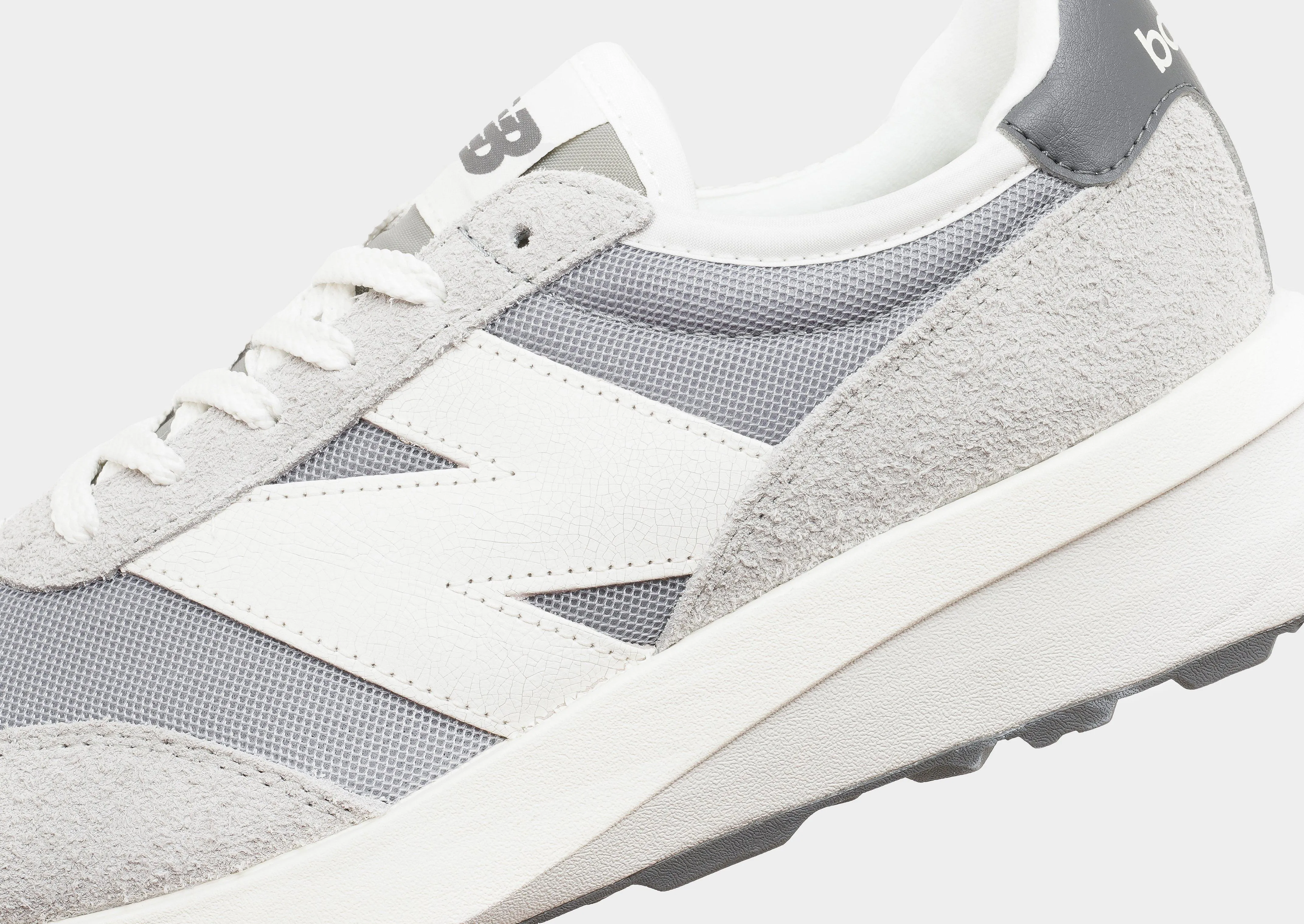 Clean Aesthetic, Soft Impact, Lifestyle Architecture, Versatile Layers, Adapt And Go, Versatility Gear, Progressive Feel