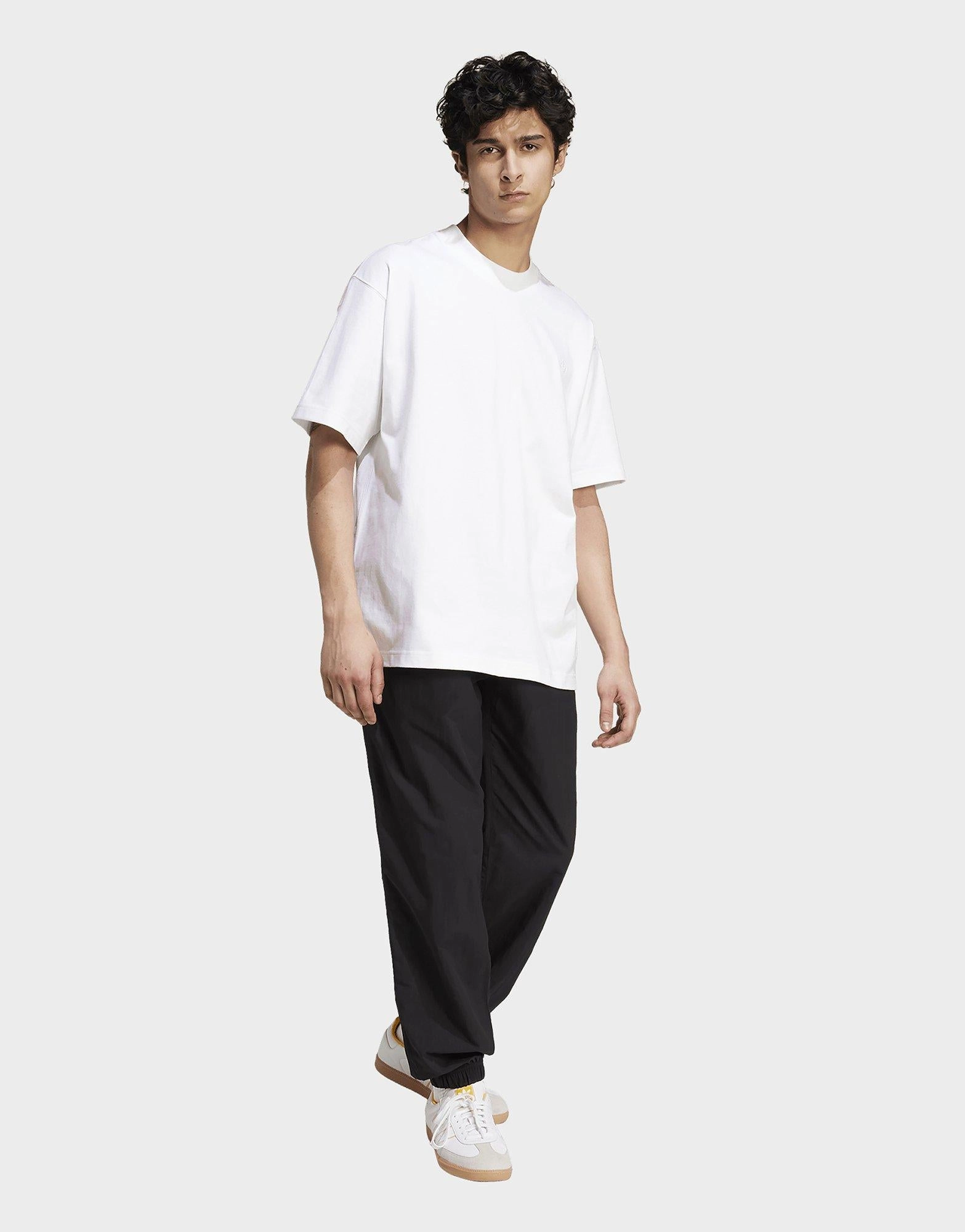 City Rhythm, Your Mobile Look, Simplified Life, Refined Looks, Go-Easy Gear, Multi-Wear Essentials