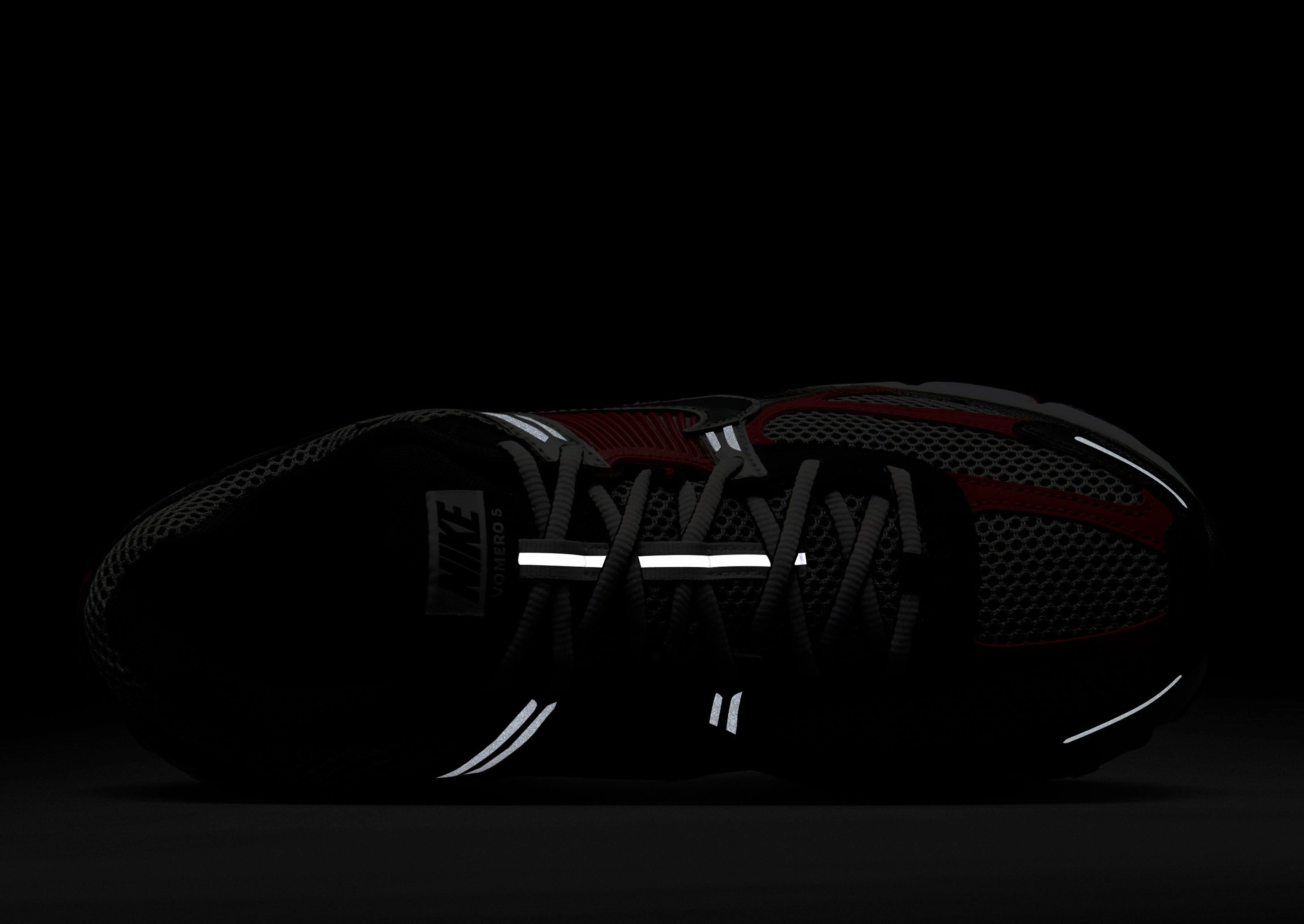 Visual Ease, Rhythm-Based Wear, Effortless Utility, Go-To Gear, Quiet Performance, Easy Essential