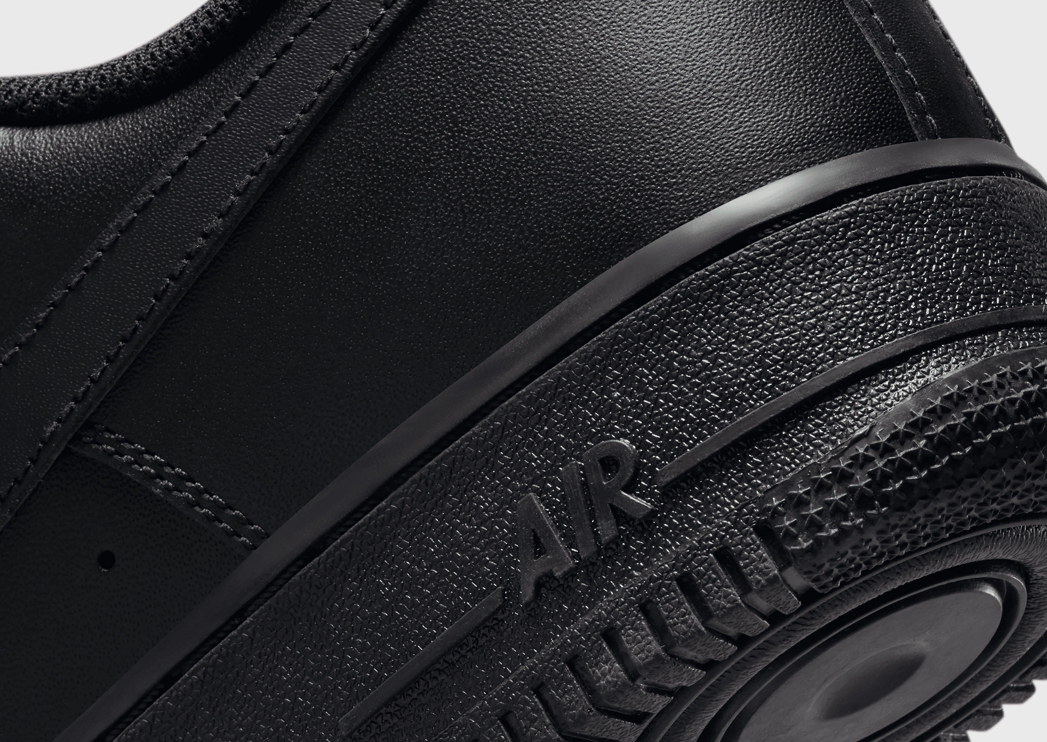Effortless Utility, Precision Layers, Optimized Outfitwear, Versatile Soul, Streamlined Fit, Uncomplicated Gear