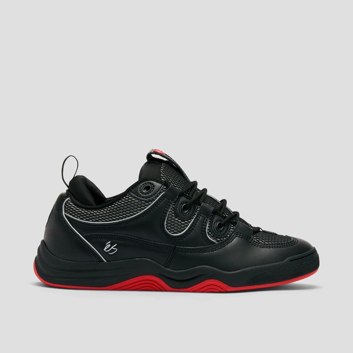 Future Classic, Balanced Design, Crafted Quality, Everyday Innovation, Made To Roam, Future-Light
