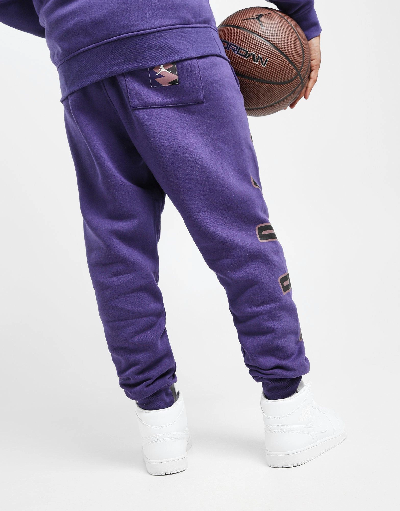 All-Day Rhythm, Engineered For Now, Unisex Energy, Neutral Layers, Adapt Daily, Make It Flow