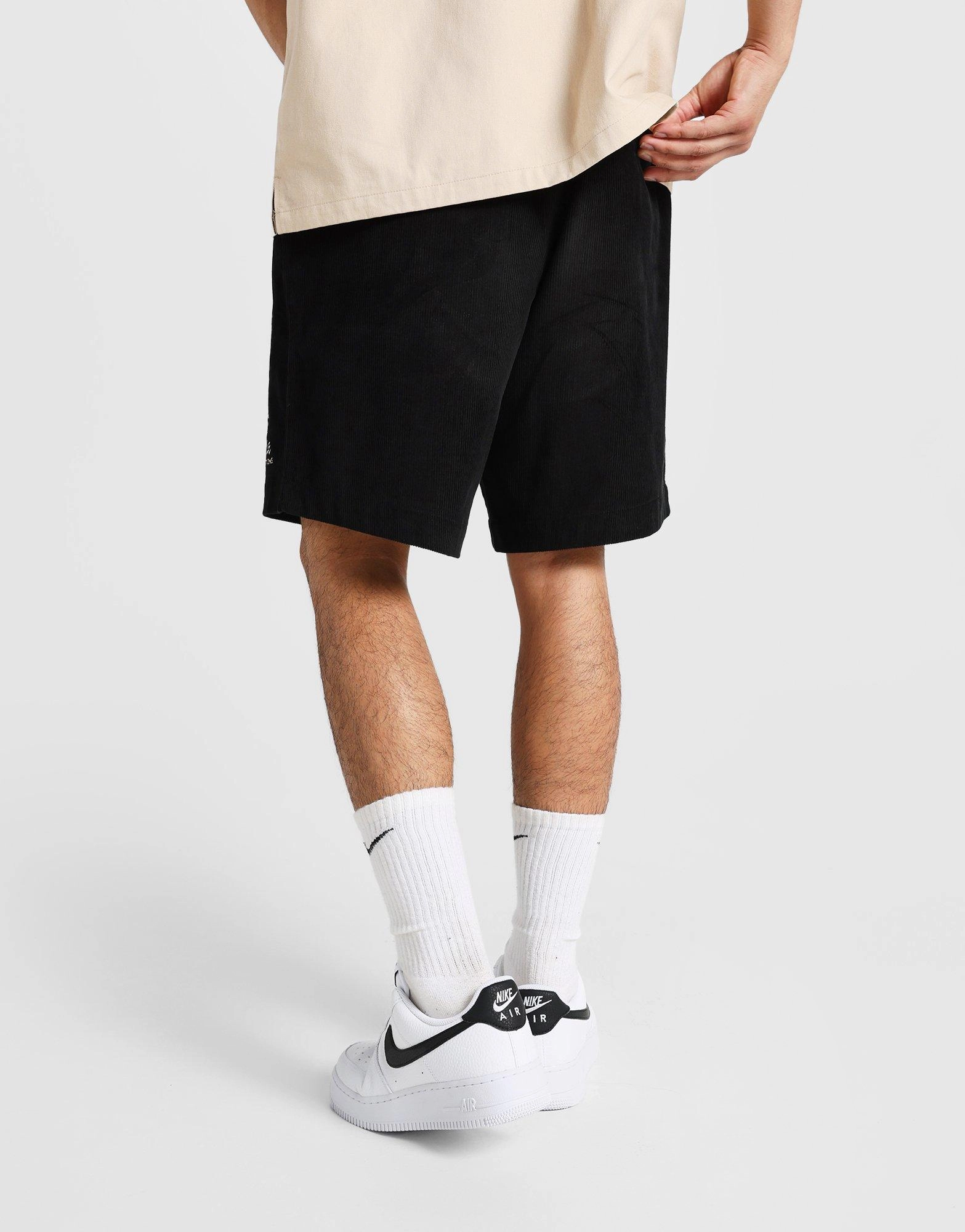 Lightweight Presence, Adaptive Style, Form In Action, Shift Into Ease, Fluid-Form Design, Move-Ready Looks