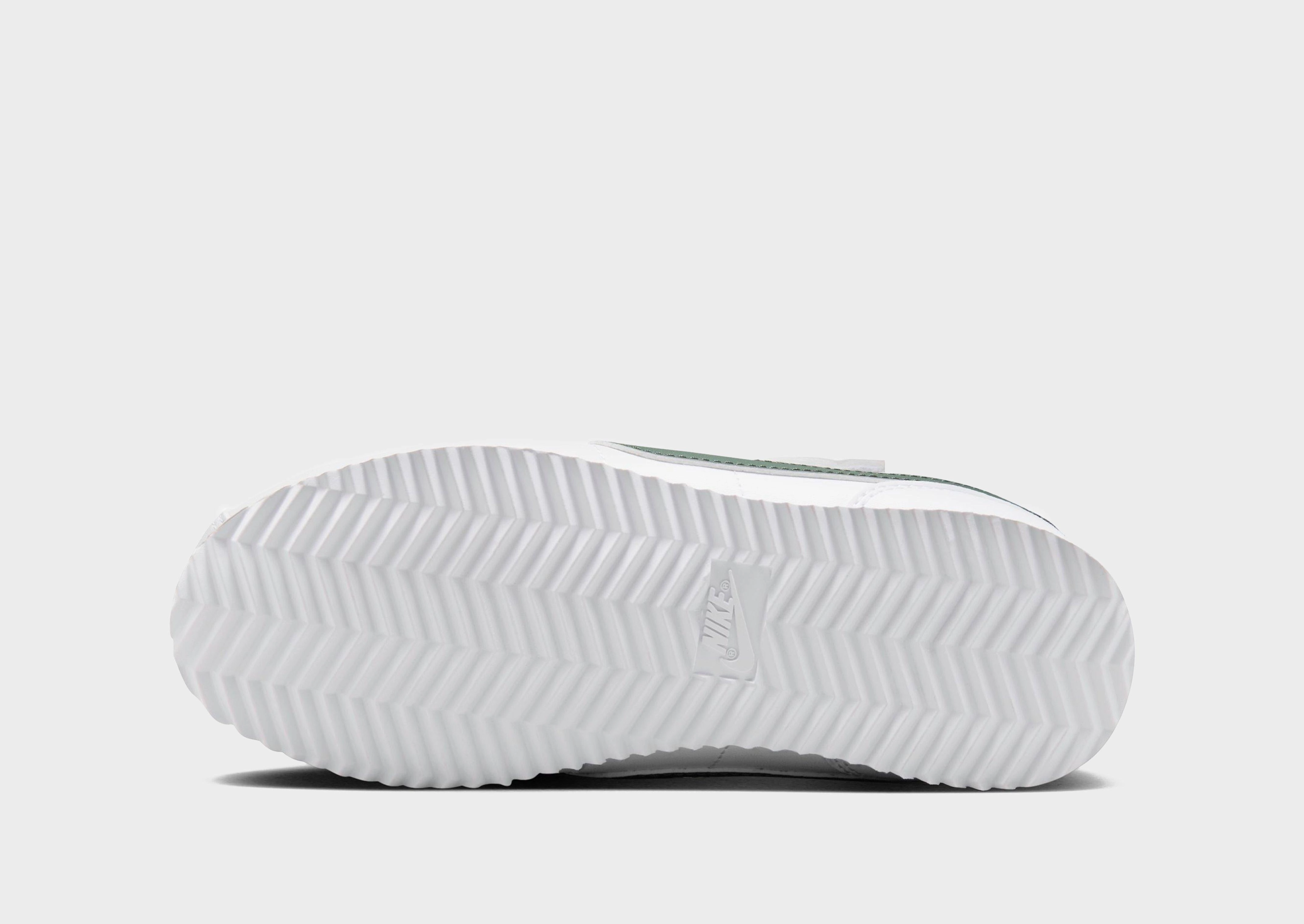 Understated Cool, Edge And Ease, The Now Look, Flowline Fashion, Core-Driven