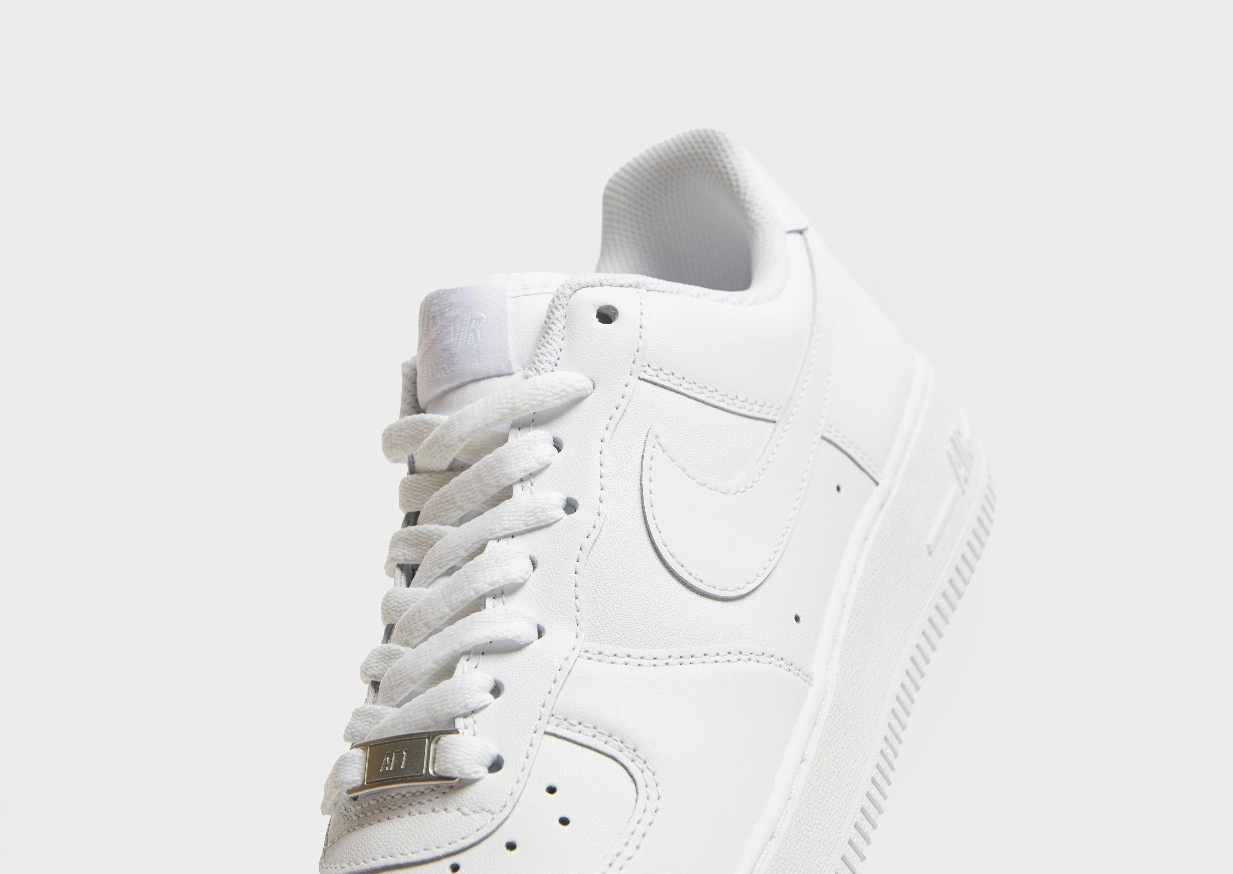 Form And Function, Urban Lifestyle, Everyday Motionwear, New Neutral, Refined Presence