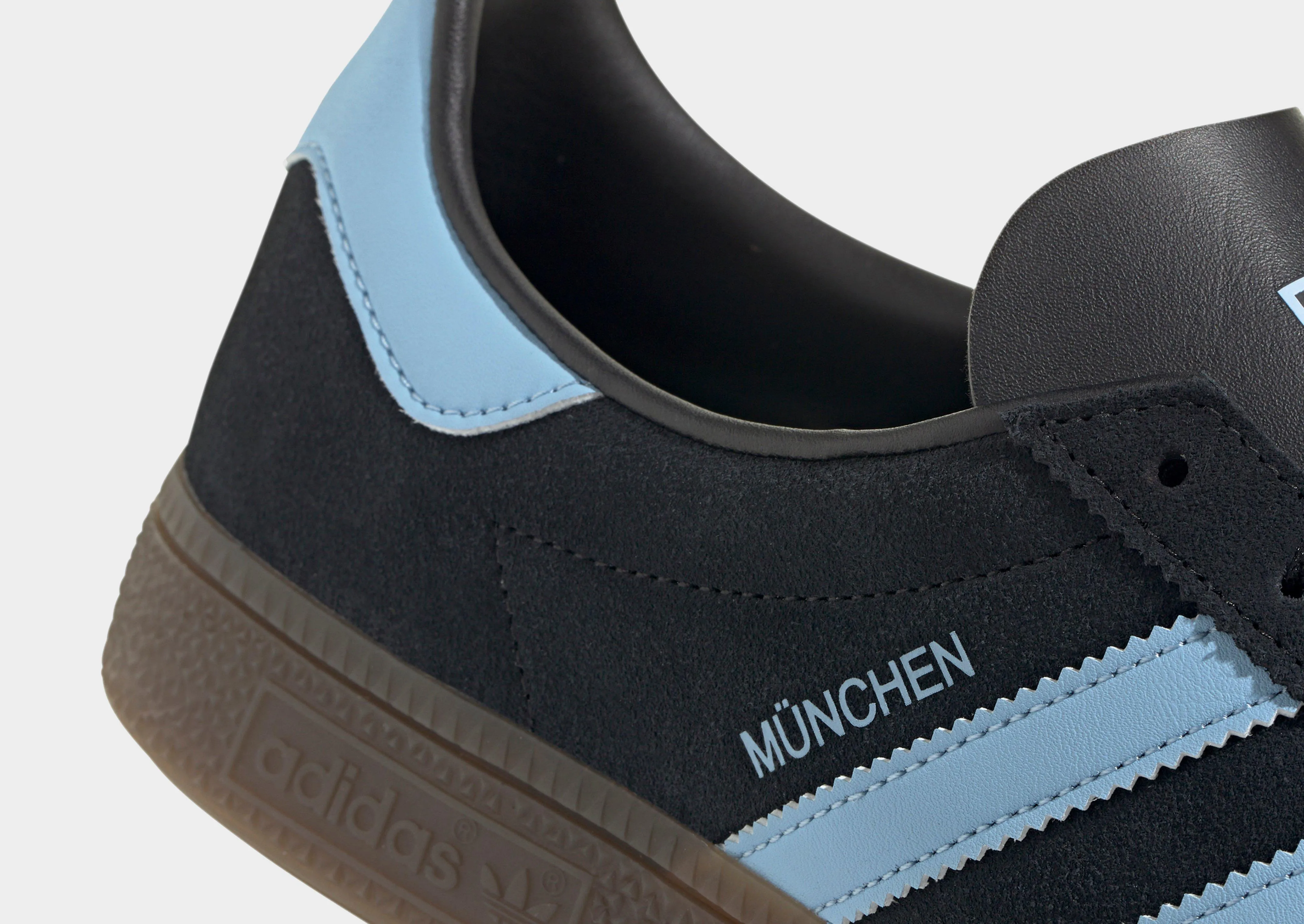 Urban-Motion Fit, Light Motion Gear, Quiet Performance, The Feel Factor, Made To Perform, Performance Living