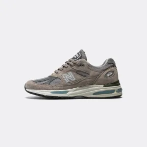 New Balance Clothing U991GL2