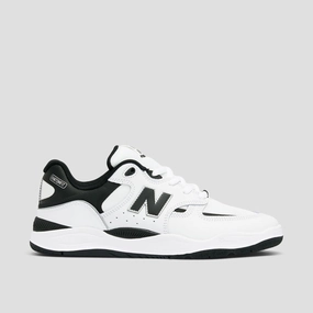 Season-Neutral, Relaxed Refinement, Sleek Presence, Refined Minimalism, Open Utility, Essentials, Redesigned, Modern Pattern