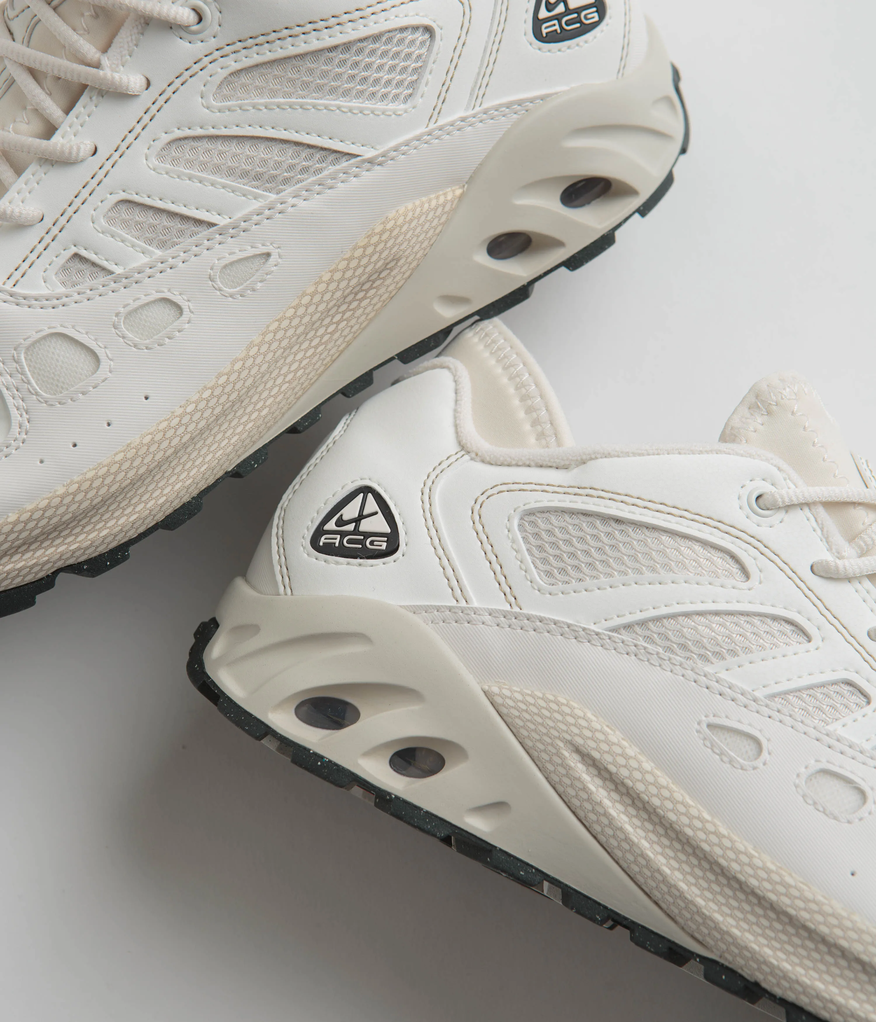 Nike ACG Air Exploraid Shoes - Light Orewood Brown / Sail - Phantom - Anthracite Nike ACG Outdoor Clothing