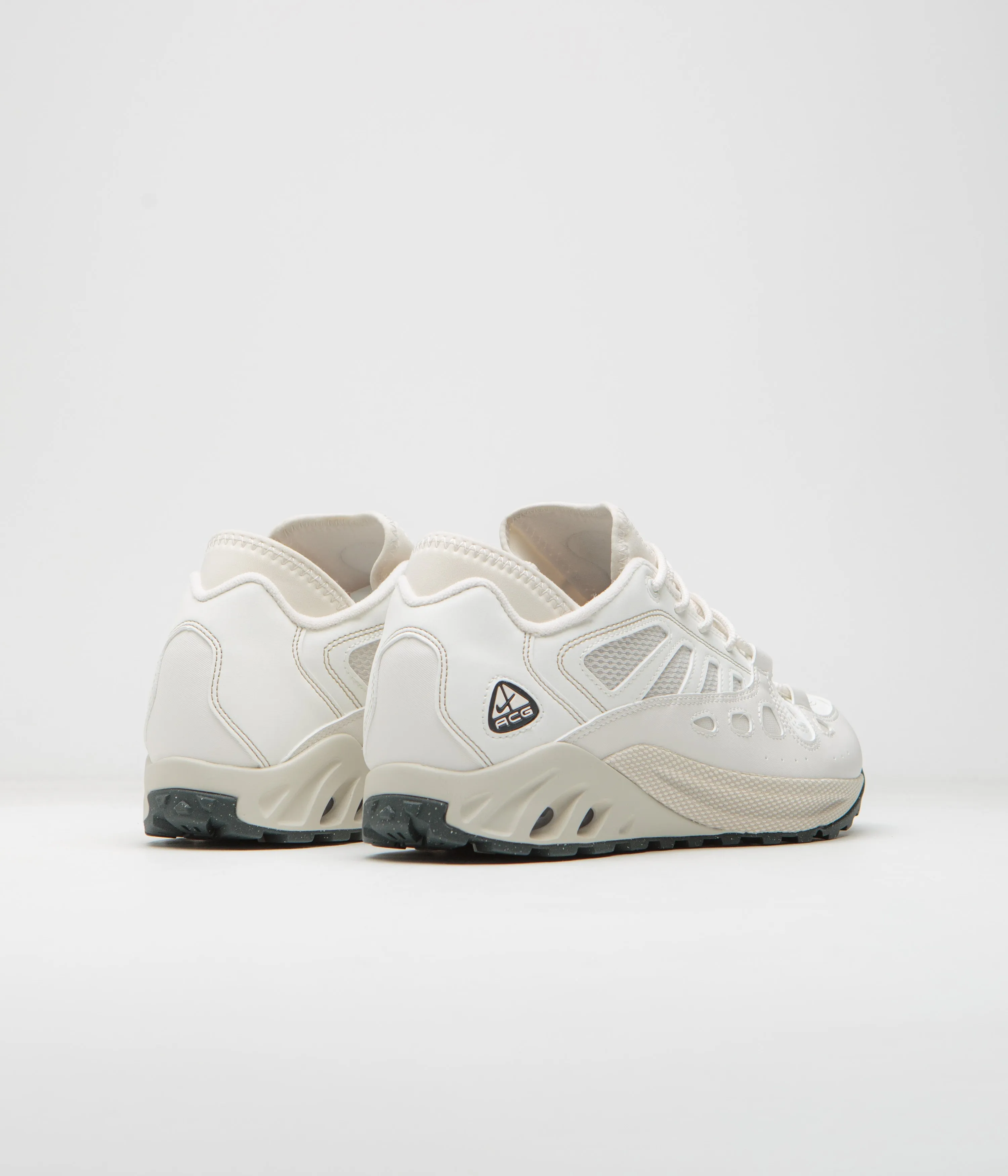 Nike ACG Air Exploraid Shoes - Light Orewood Brown / Sail - Phantom - Anthracite Nike ACG Outdoor Clothing