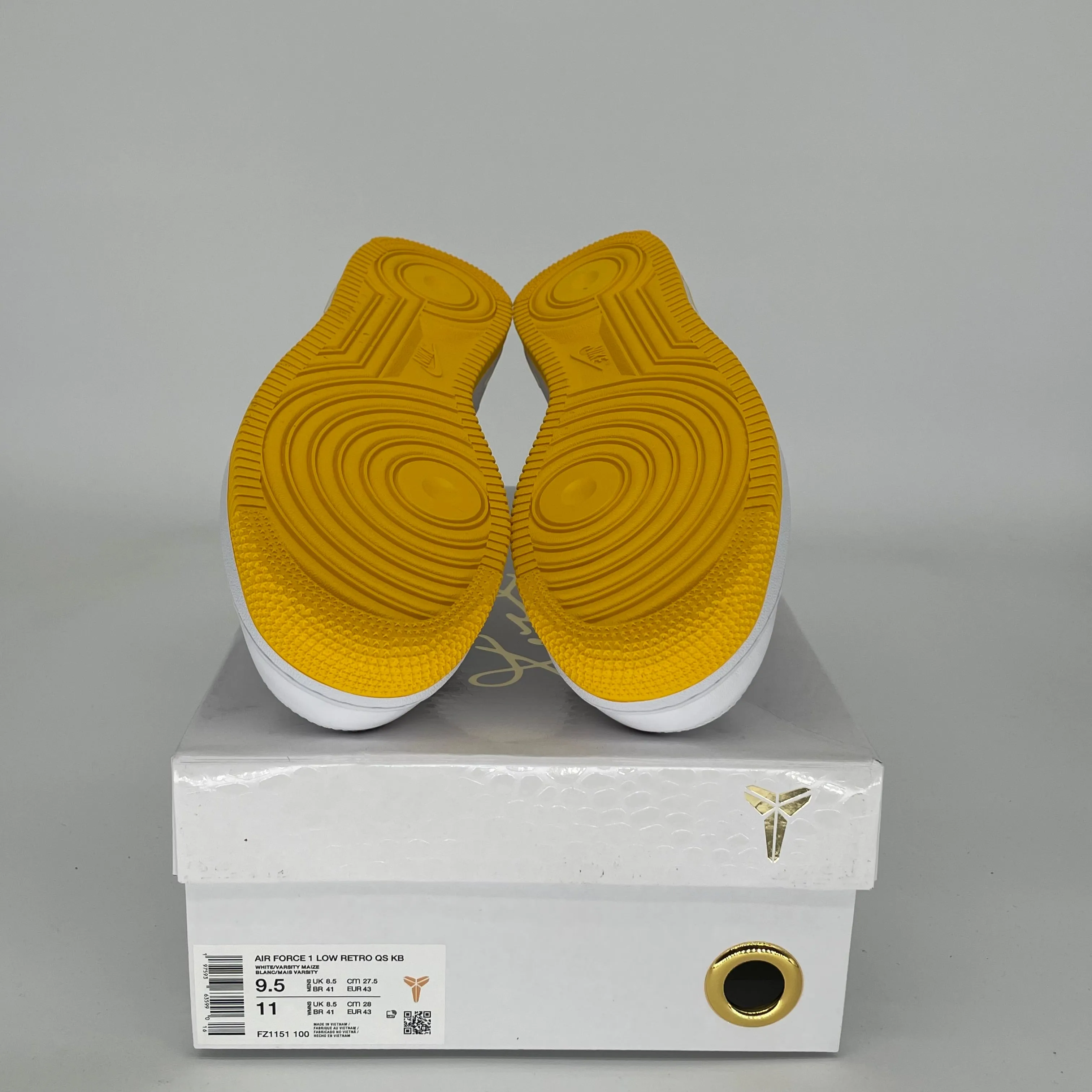 NIKE AIR FORCE 1 LOW KOBE BRYANT LAKERS HOME SIZE 9.5 FZ1151-100