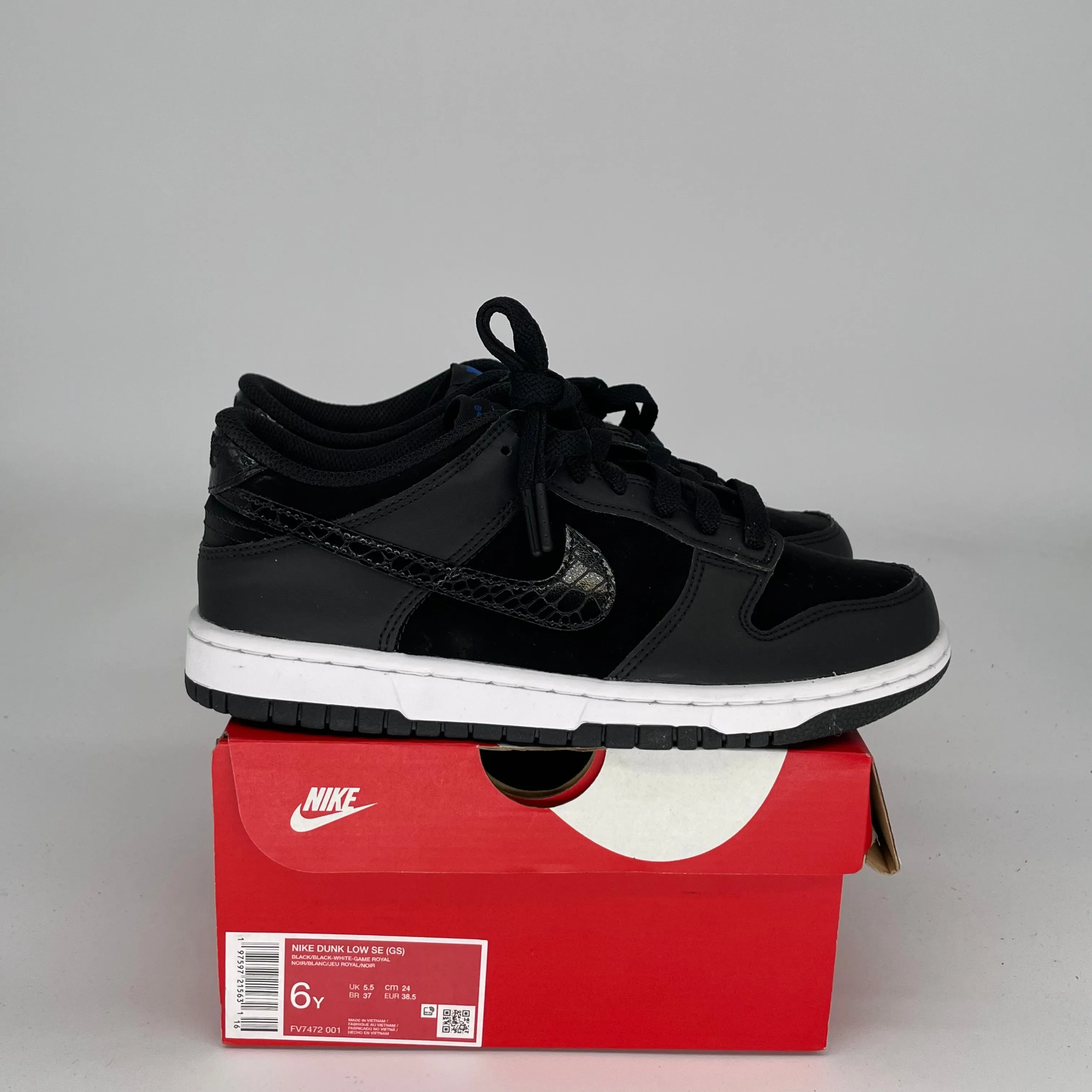NIKE DUNK LOW BLACK CROC SIZE 6Y FV7472-001