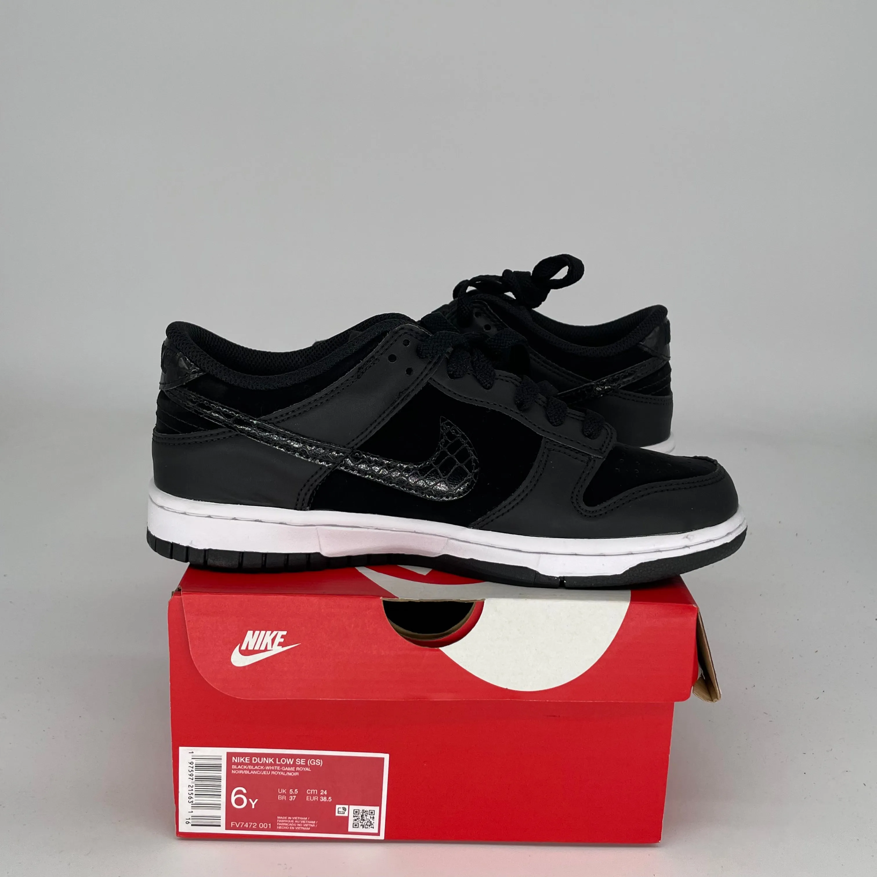NIKE DUNK LOW BLACK CROC SIZE 6Y FV7472-001